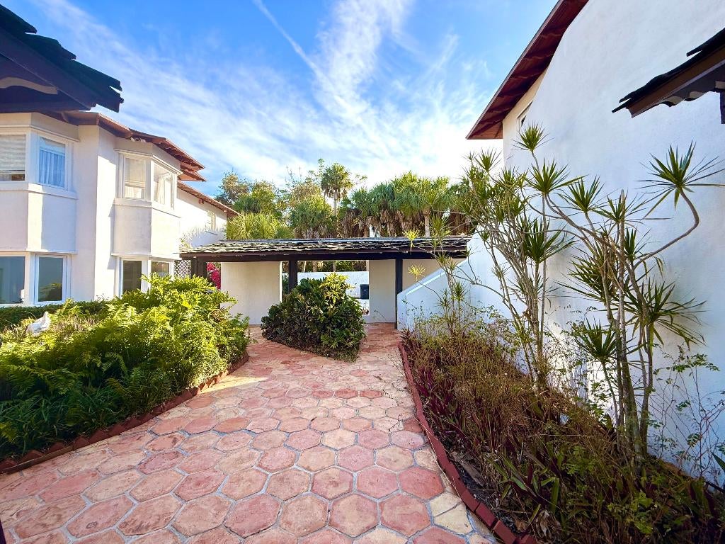 Fort Pierce, Florida, 34950, United States, 6 Bedrooms Bedrooms, ,6 BathroomsBathrooms,Residential,Active,2007665