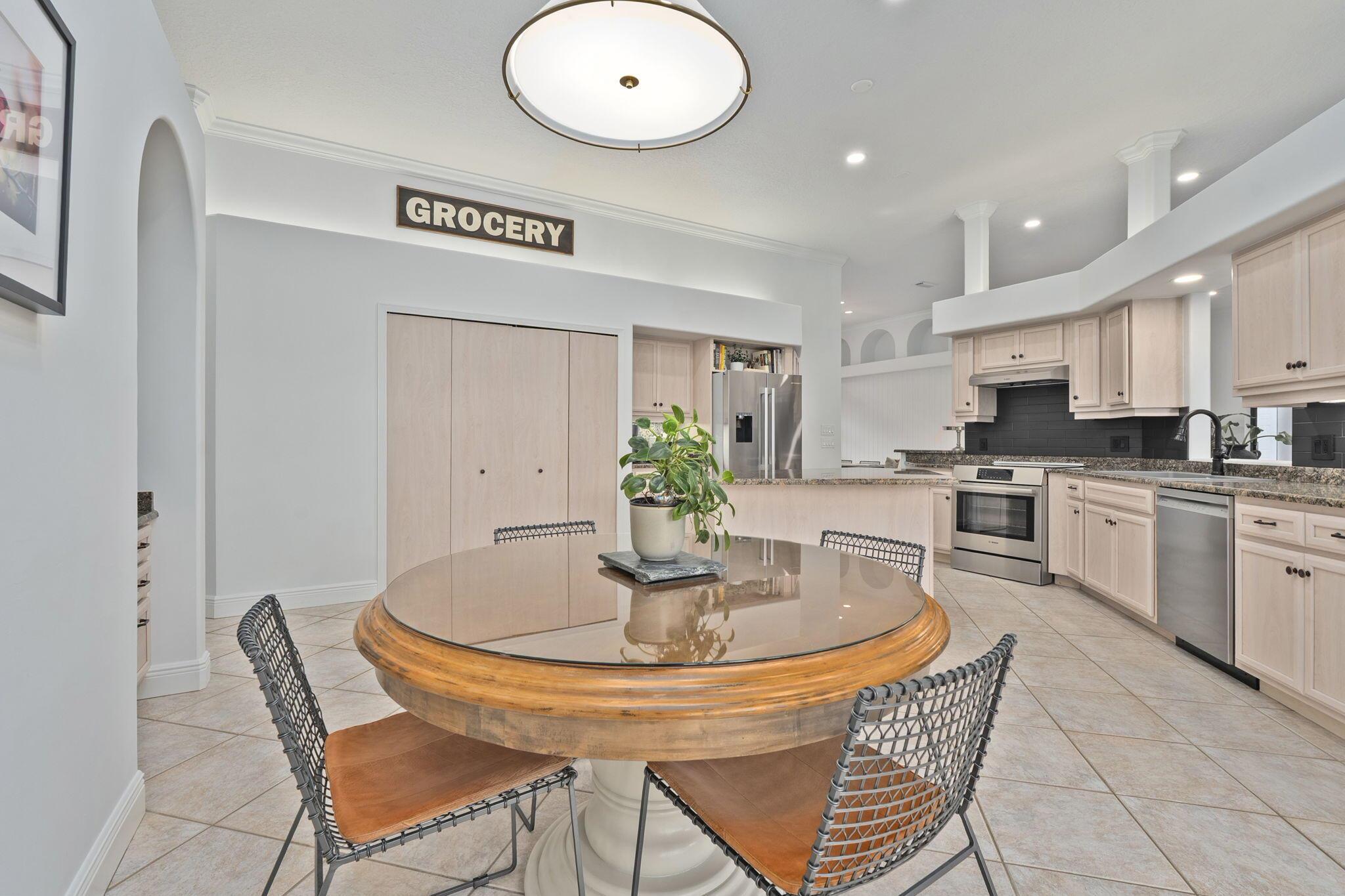 Jensen Beach, Florida, 34957, United States, 4 Bedrooms Bedrooms, ,5 BathroomsBathrooms,Residential,Active,1945060