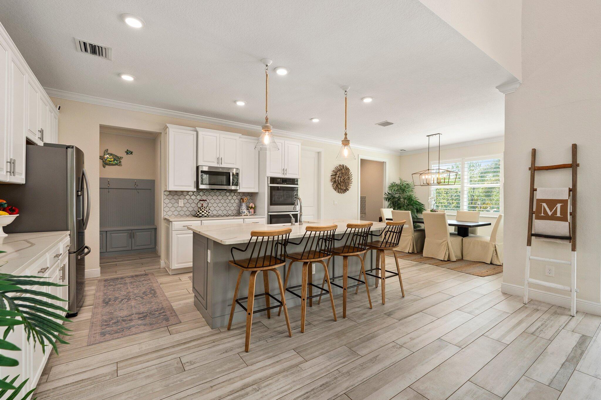 Stuart, Florida, 34997, United States, 4 Bedrooms Bedrooms, ,4 BathroomsBathrooms,Residential,Active,1893239