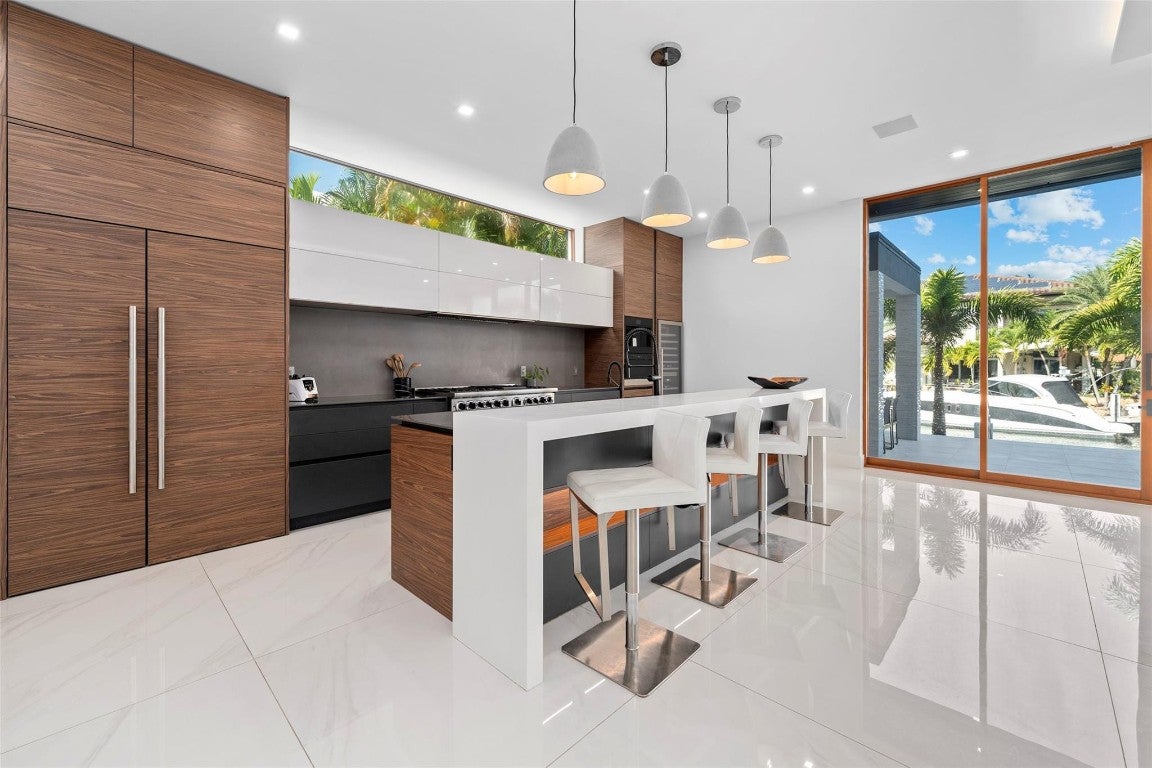 Lighthouse Point, Florida, 33064, United States, 5 Bedrooms Bedrooms, ,6 BathroomsBathrooms,Residential,Active,2006878