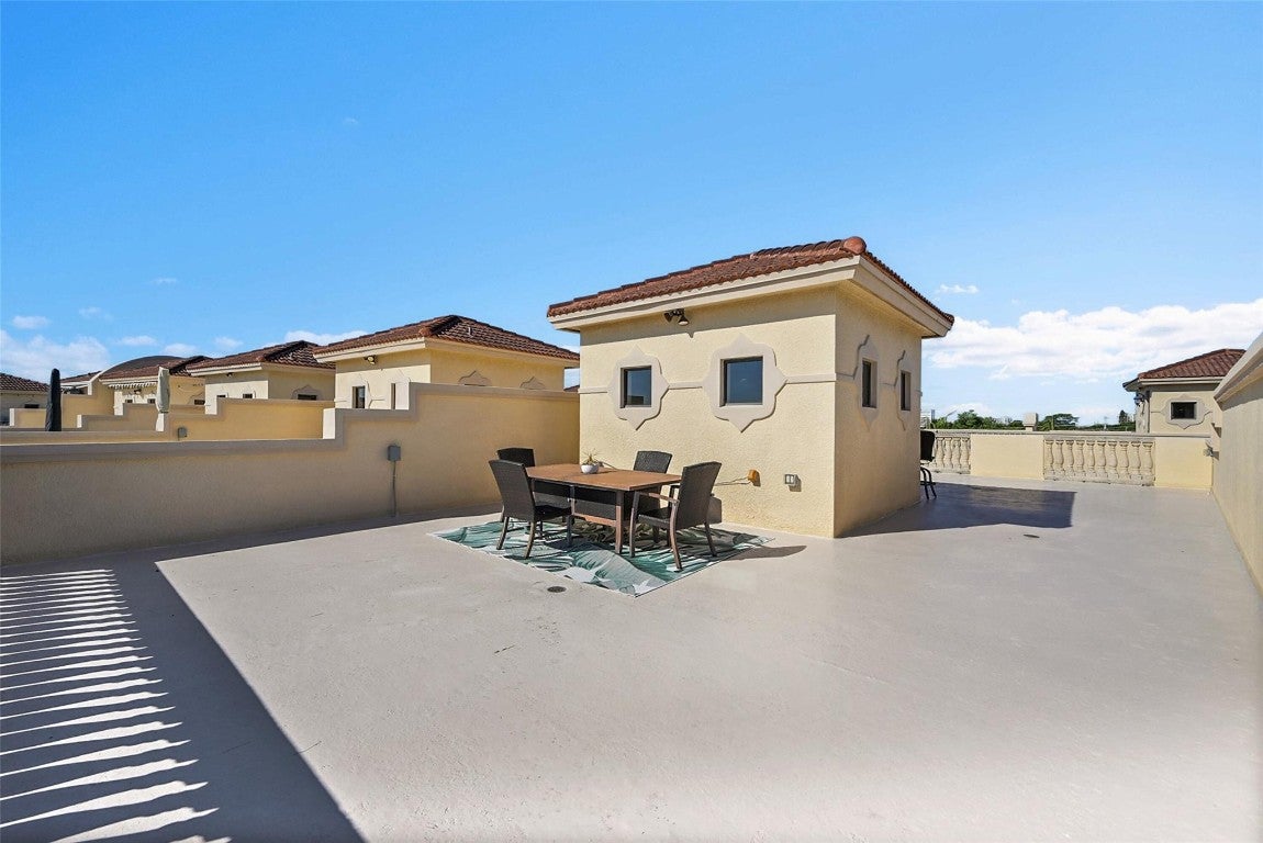 Pompano Beach, Florida, 33062, United States, 3 Bedrooms Bedrooms, ,4 BathroomsBathrooms,Residential,Active,1997627