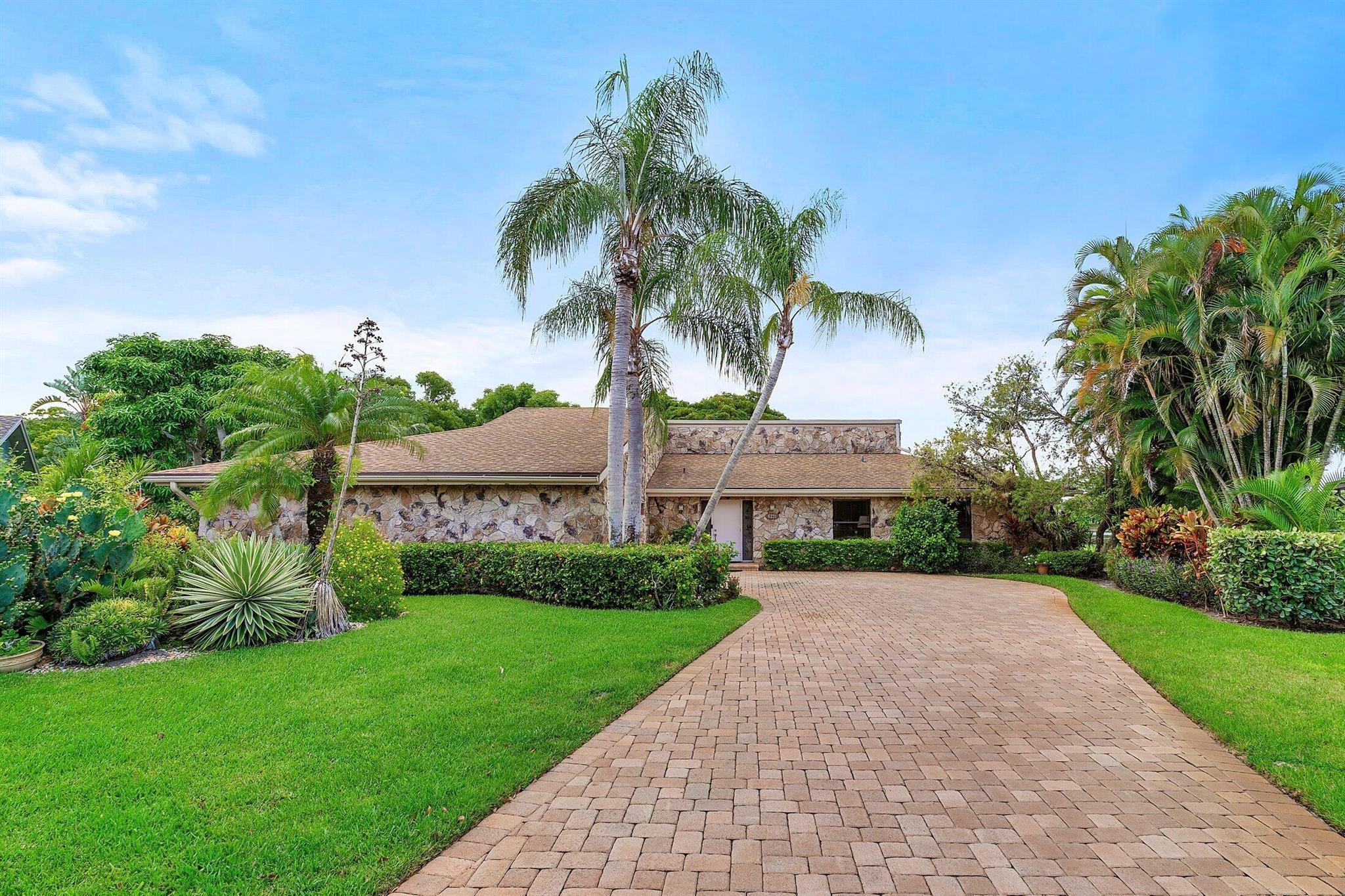 Palm Beach Gardens, Florida, 33418, United States, 4 Bedrooms Bedrooms, ,3 BathroomsBathrooms,Residential,Active,1899878
