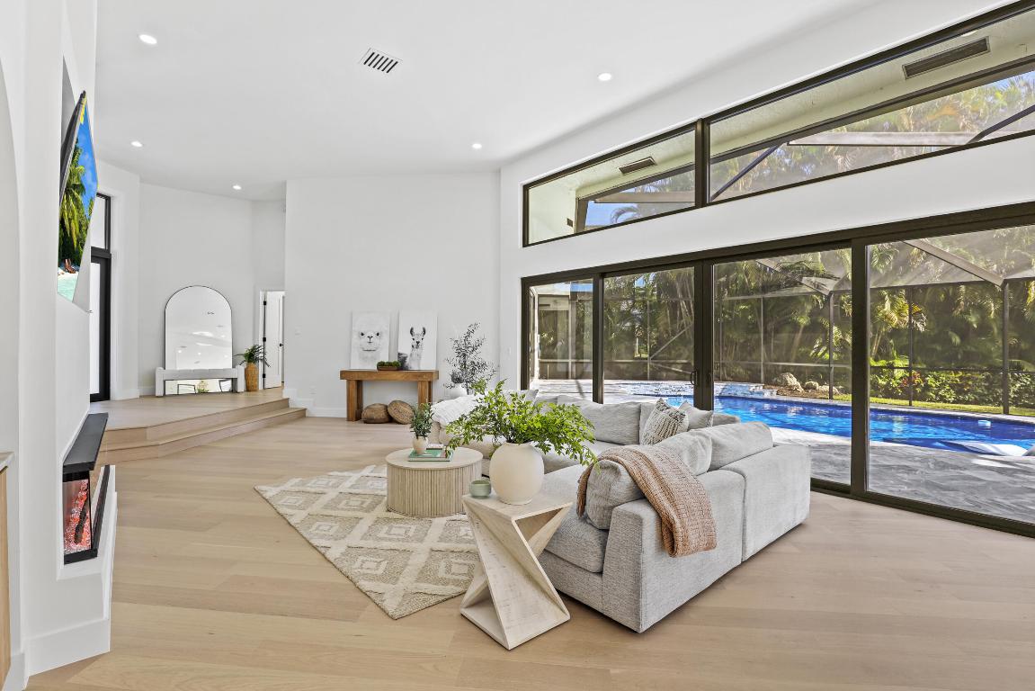 Boca Raton, Florida, 33498, United States, 3 Bedrooms Bedrooms, ,3 BathroomsBathrooms,Residential,Active,2007630