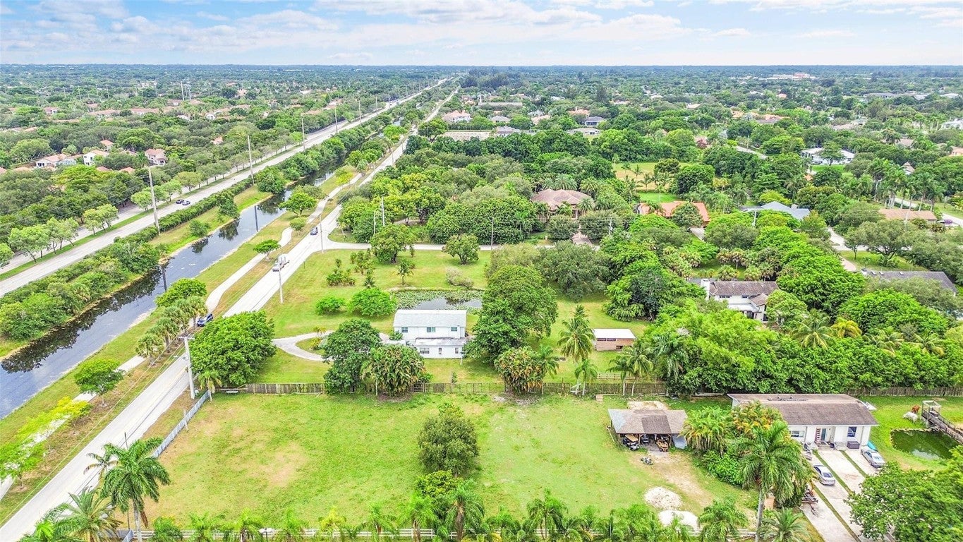 Plantation, Florida, 33323, United States, 4 Bedrooms Bedrooms, ,3 BathroomsBathrooms,Residential,Contingent,2008349