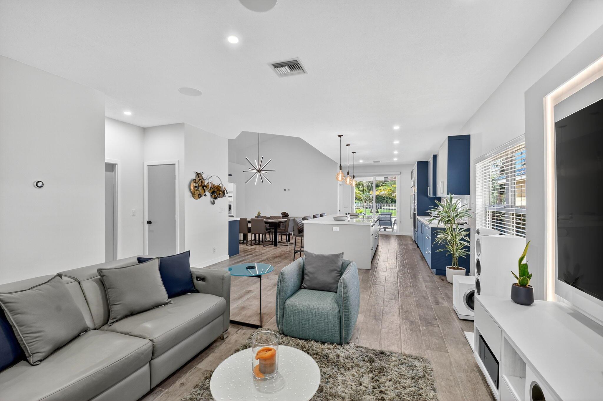 Delray Beach, Florida, 33444, United States, 3 Bedrooms Bedrooms, ,2 BathroomsBathrooms,Residential,Active,1973332