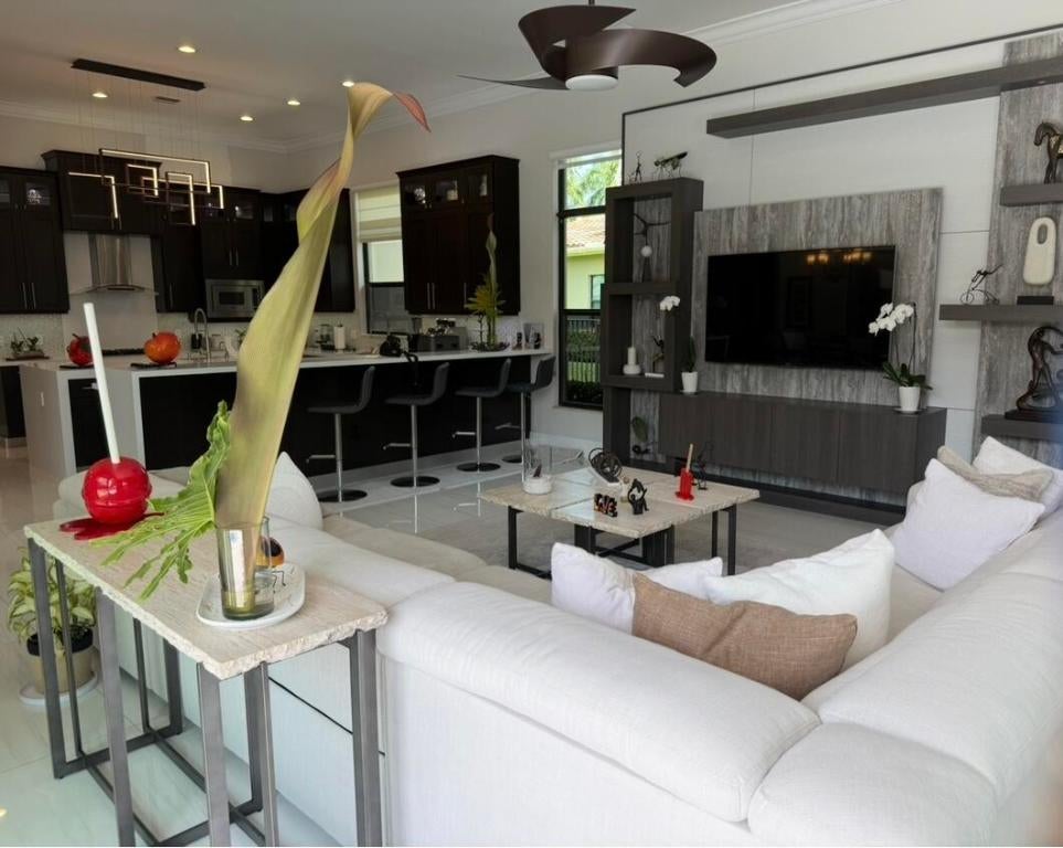 Delray Beach, Florida, 33446, United States, 5 Bedrooms Bedrooms, ,7 BathroomsBathrooms,Residential,Active,2007942