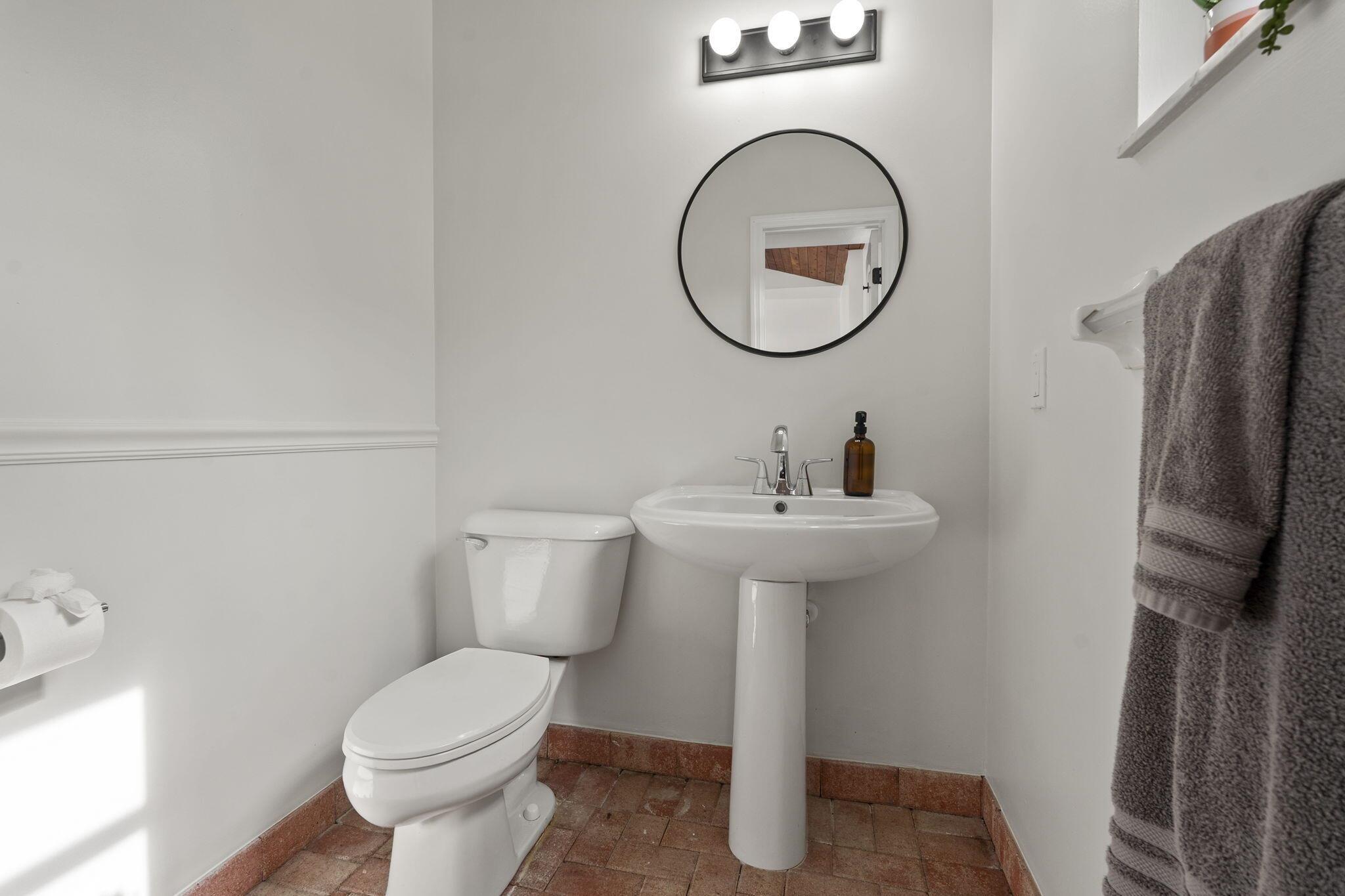Jensen Beach, Florida, 34957, United States, 4 Bedrooms Bedrooms, ,5 BathroomsBathrooms,Residential,Active,1945060