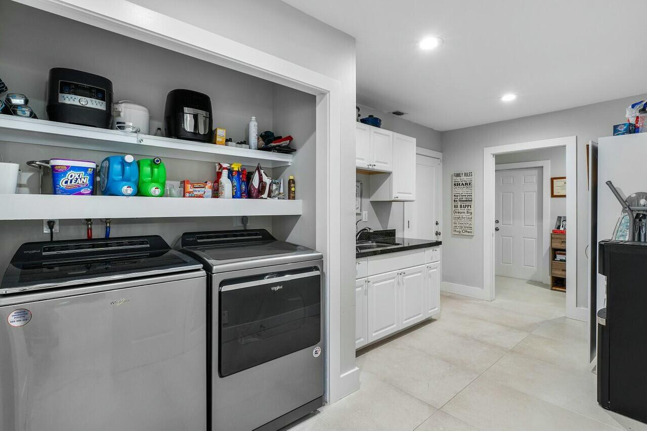 Boca Raton, Florida, 33433, United States, 4 Bedrooms Bedrooms, ,3 BathroomsBathrooms,Residential,Active,1941381