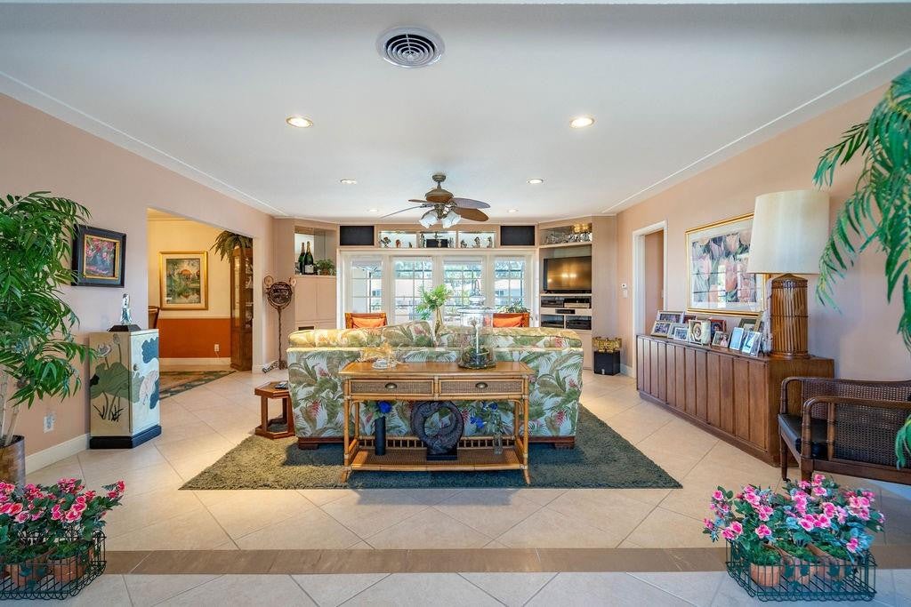 Lighthouse Point, Florida, 33064, United States, 3 Bedrooms Bedrooms, ,3 BathroomsBathrooms,Residential,Active,2011868