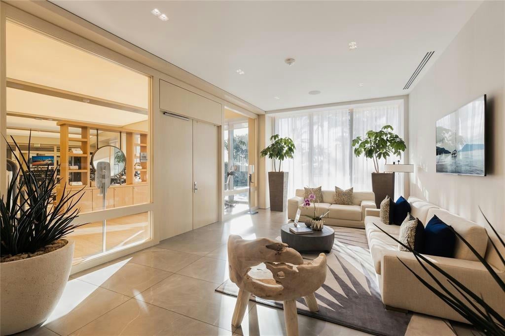 Fort Lauderdale, Florida, 33305, United States, ,4 BathroomsBathrooms,Residential,Active,1703657