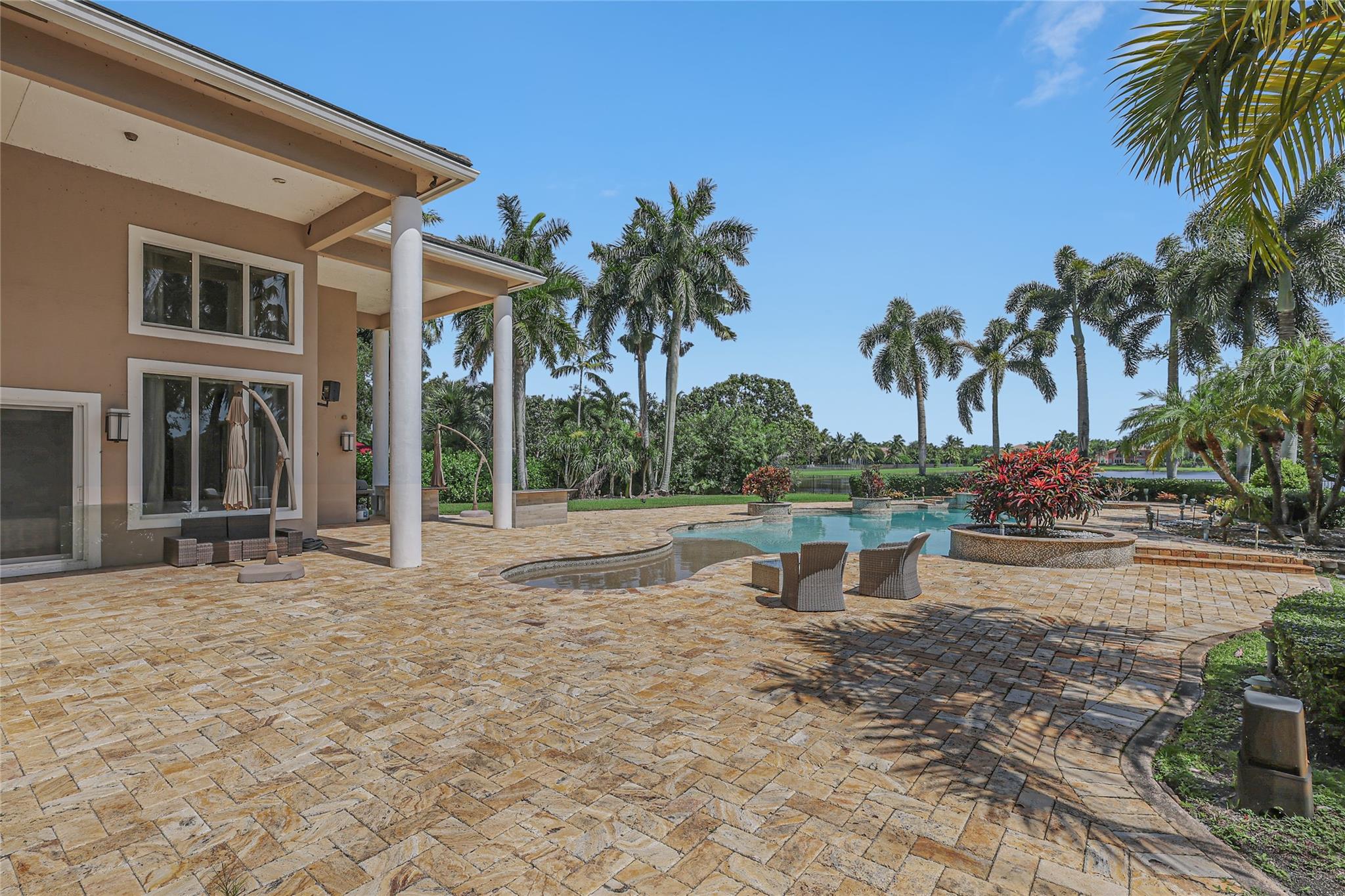 Davie, Florida, 33328, United States, 6 Bedrooms Bedrooms, ,7 BathroomsBathrooms,Residential,Active,1893231