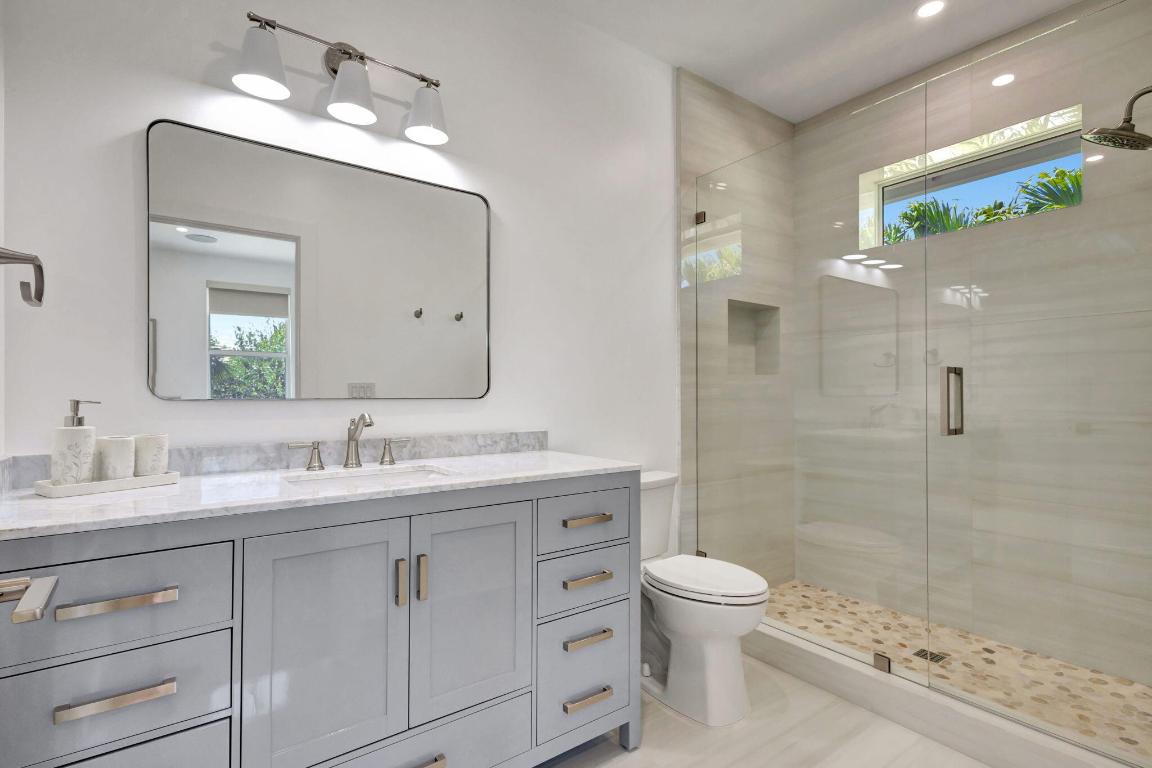 North Palm Beach, Florida, 33408, United States, 4 Bedrooms Bedrooms, ,5 BathroomsBathrooms,Residential,Active,2008316