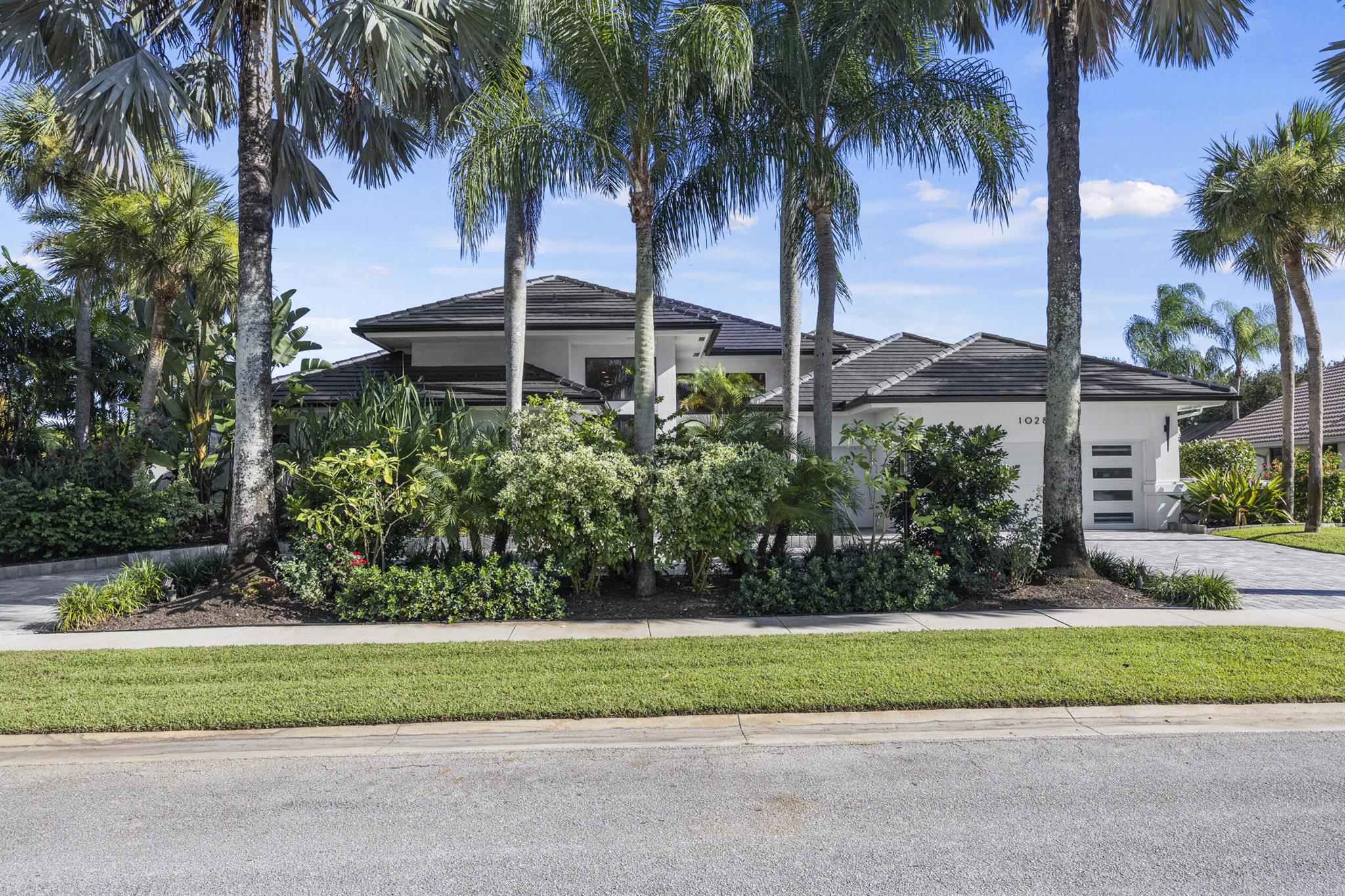 Boca Raton, Florida, 33498, United States, 4 Bedrooms Bedrooms, ,5 BathroomsBathrooms,Residential,Active,1914576