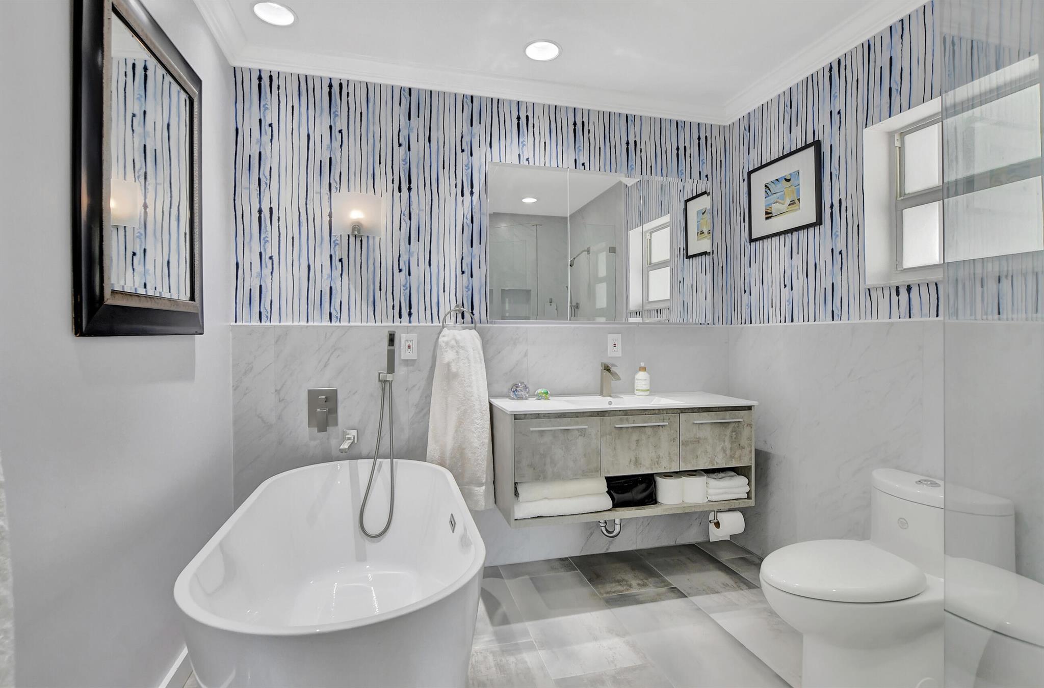 Boca Raton, Florida, 33487, United States, 4 Bedrooms Bedrooms, ,3 BathroomsBathrooms,Residential,Active,1946516