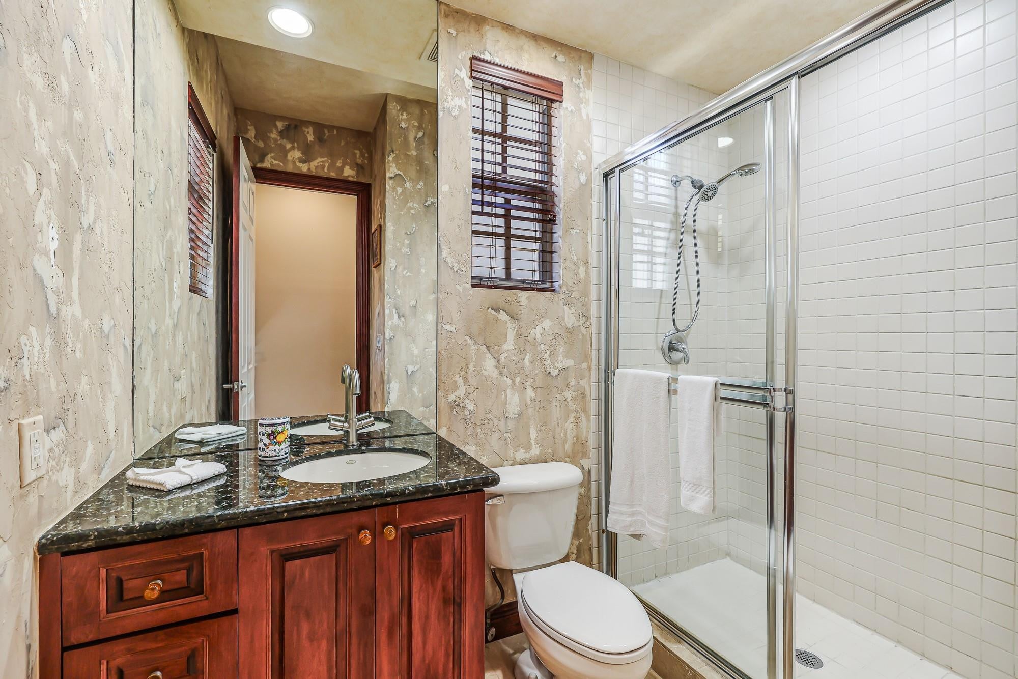 Wilton Manors, Florida, 33305, United States, 4 Bedrooms Bedrooms, ,4 BathroomsBathrooms,Residential,Active,2015475