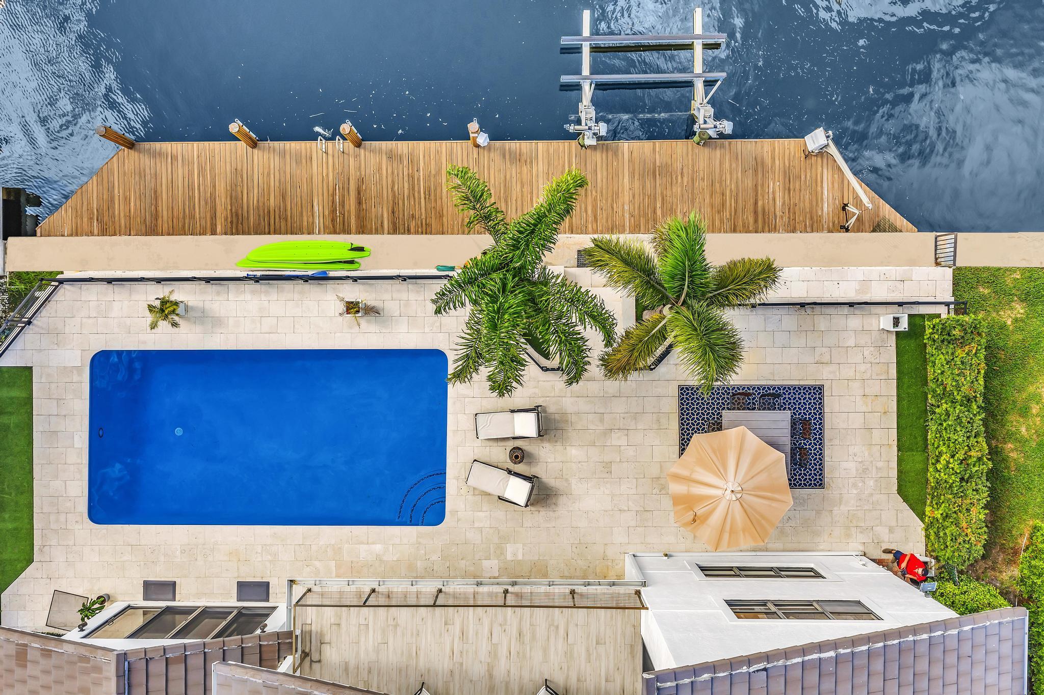 Lighthouse Point, Florida, 33064, United States, 4 Bedrooms Bedrooms, ,4 BathroomsBathrooms,Residential,Active,1945211