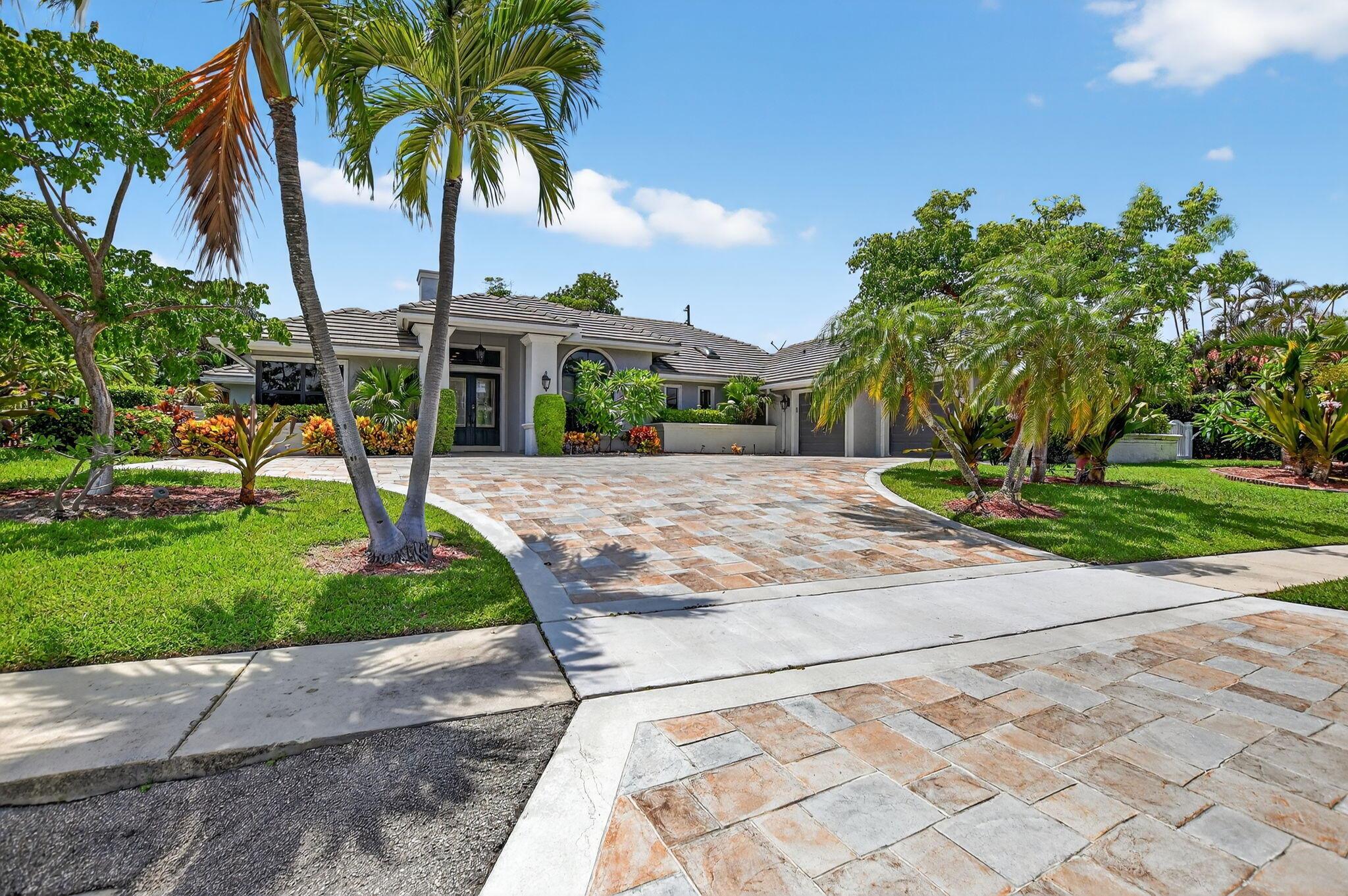 Boca Raton, Florida, 33487, United States, 5 Bedrooms Bedrooms, ,4 BathroomsBathrooms,Residential,Active,1892410