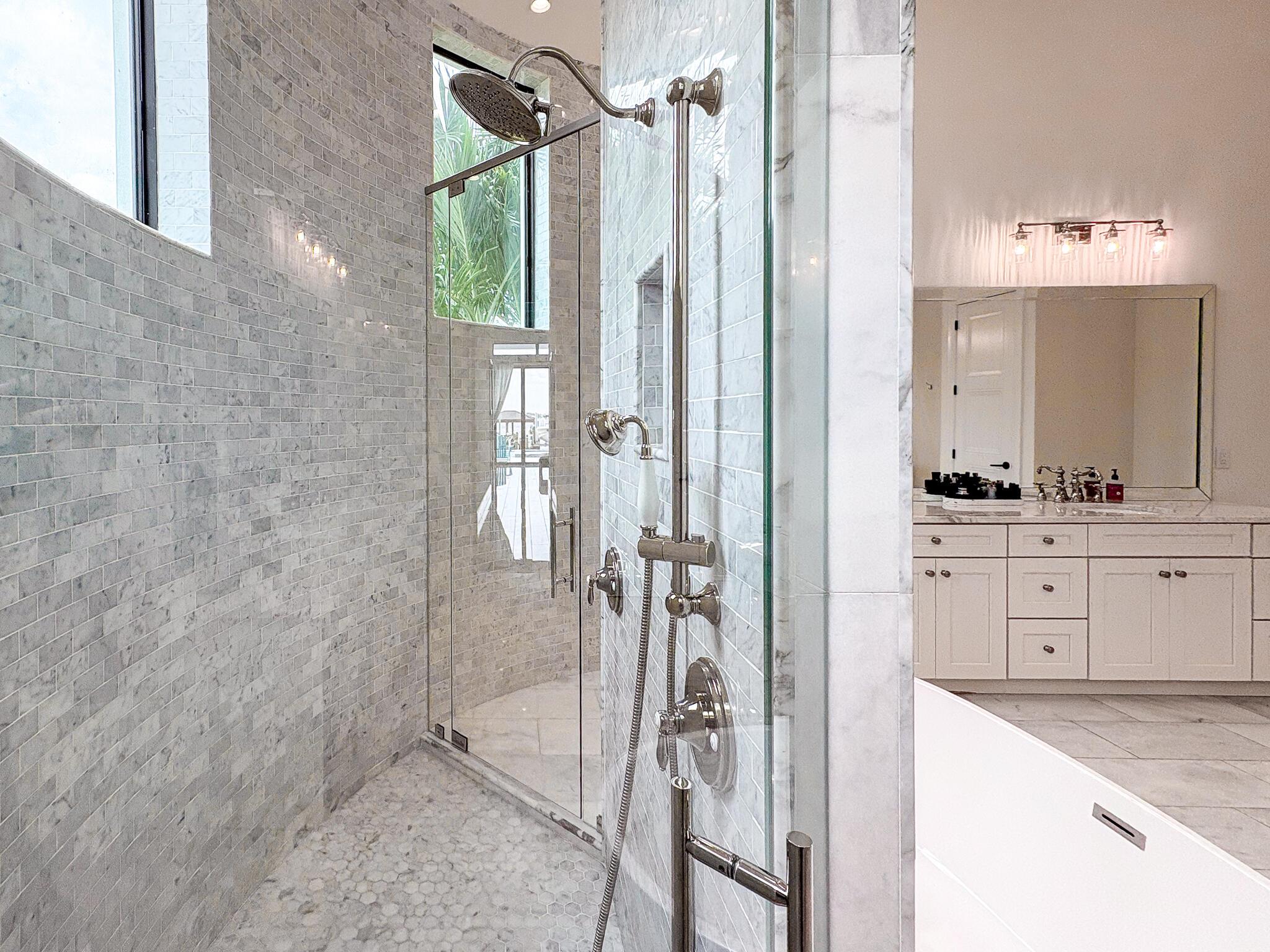 Jensen Beach, Florida, 34957, United States, 4 Bedrooms Bedrooms, ,5 BathroomsBathrooms,Residential,Active,1990620