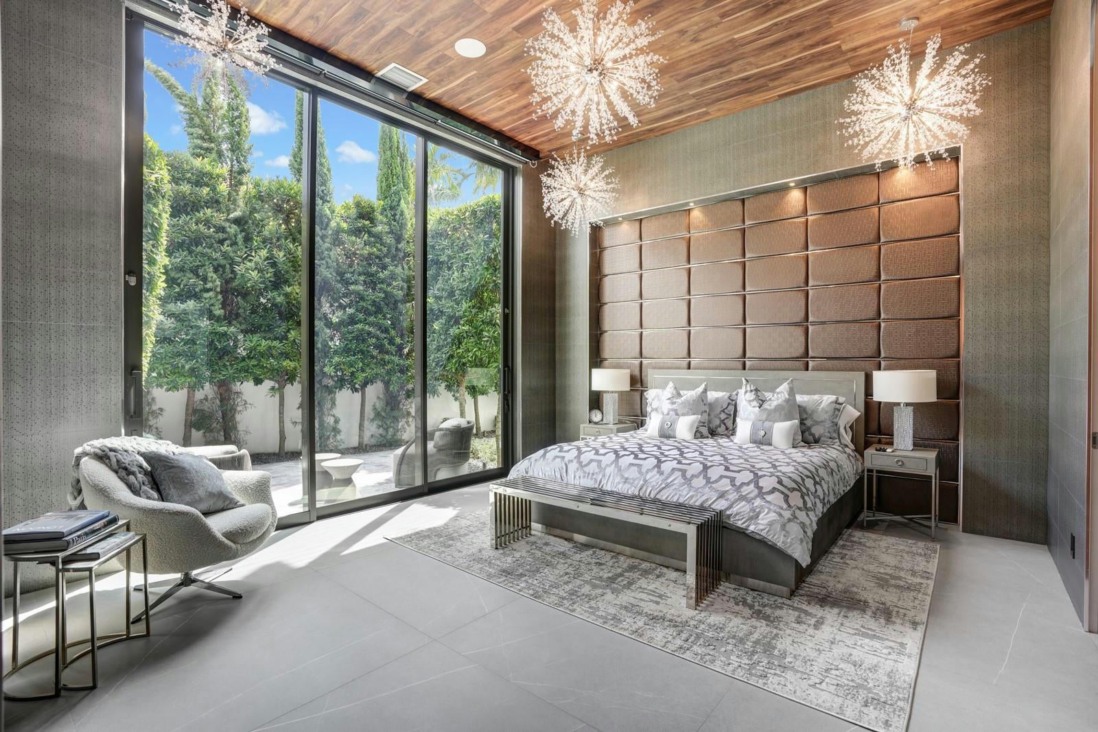 Fort Lauderdale, Florida, 33304, United States, ,9 BathroomsBathrooms,Residential,Active,1704754