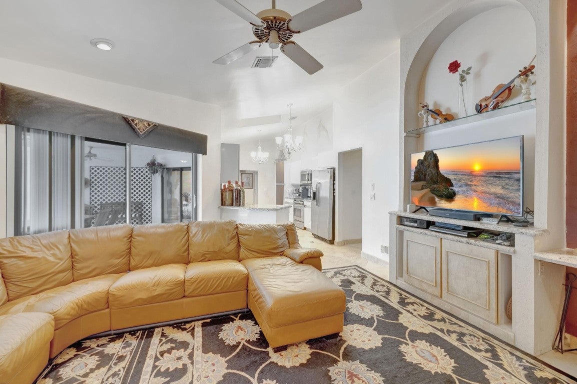 Coral Springs, Florida, 33067, United States, 4 Bedrooms Bedrooms, ,4 BathroomsBathrooms,Residential,Active,2008736