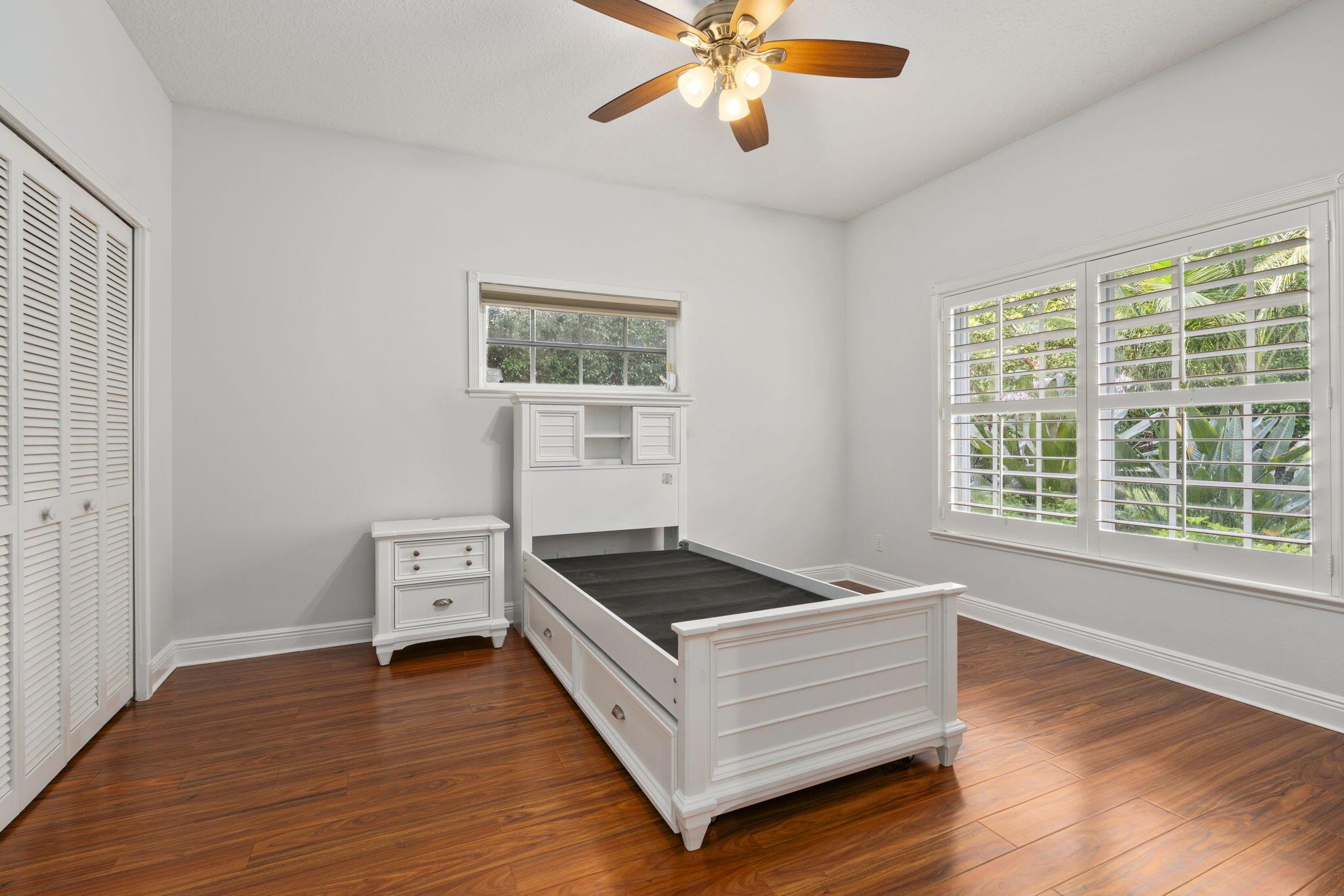 Sewalls Point, Florida, 34996, United States, 4 Bedrooms Bedrooms, ,3 BathroomsBathrooms,Residential,Active,1953273