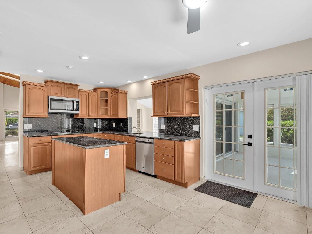 Boca Raton, Florida, 33433, United States, 4 Bedrooms Bedrooms, ,2 BathroomsBathrooms,Residential,Active,2008275