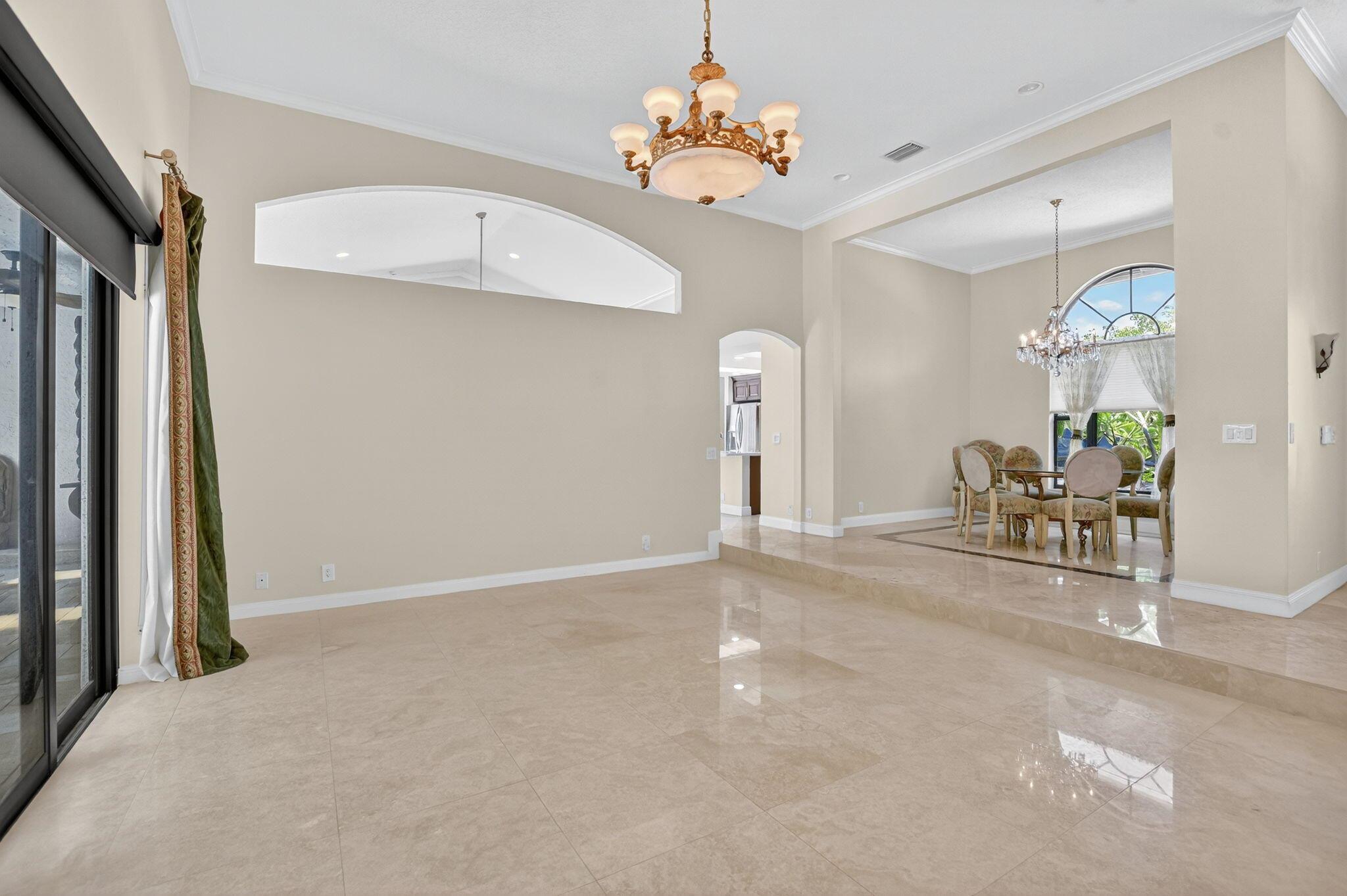 Boca Raton, Florida, 33487, United States, 5 Bedrooms Bedrooms, ,4 BathroomsBathrooms,Residential,Active,1892410