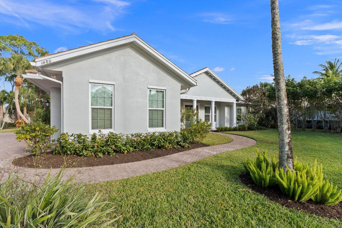 Stuart, Florida, 34997, United States, 3 Bedrooms Bedrooms, ,3 BathroomsBathrooms,Residential,Active,2008748