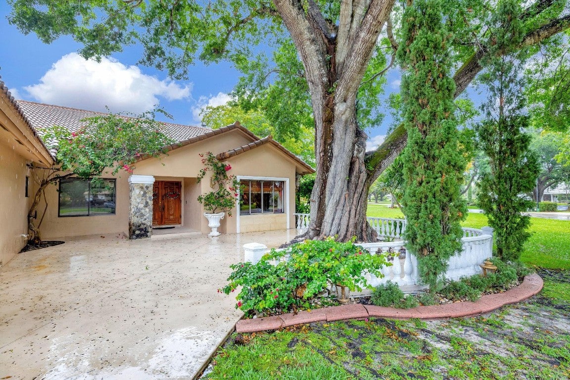 Coral Springs, Florida, 33067, United States, 4 Bedrooms Bedrooms, ,4 BathroomsBathrooms,Residential,Active,2008736