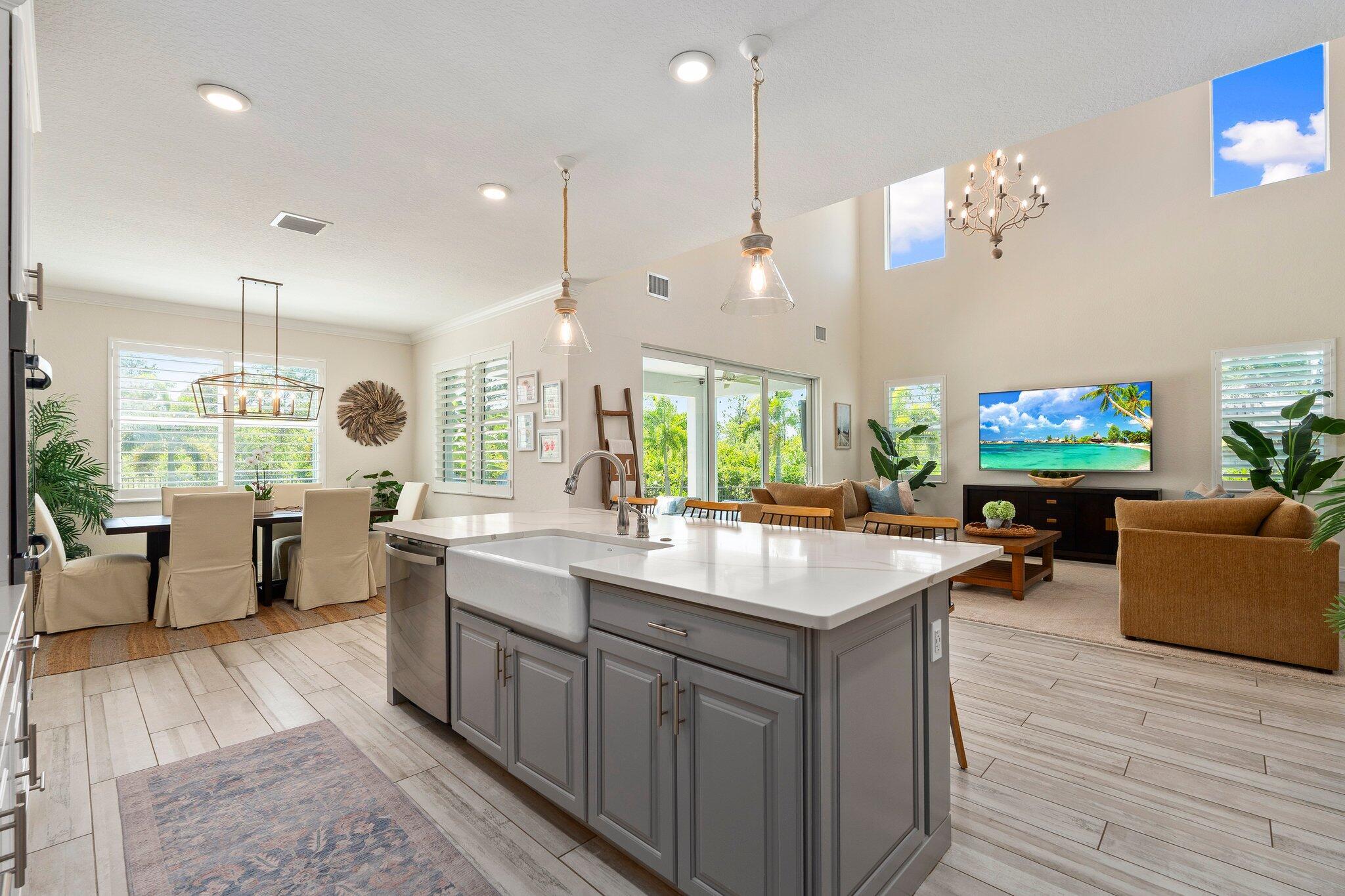 Stuart, Florida, 34997, United States, 4 Bedrooms Bedrooms, ,4 BathroomsBathrooms,Residential,Active,1893239