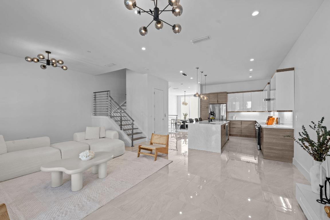 Boca Raton, Florida, 33431, United States, 3 Bedrooms Bedrooms, ,4 BathroomsBathrooms,Residential,Active,1997592