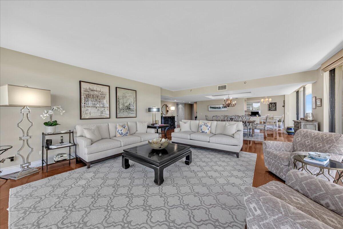 Palm Beach, Florida, 33480, United States, 3 Bedrooms Bedrooms, ,3 BathroomsBathrooms,Residential,Active,1954435