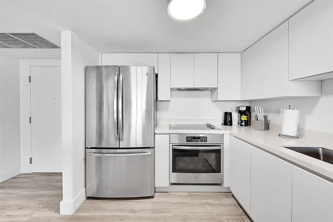 Miami Beach, Florida, 33139, United States, 1 Bedroom Bedrooms, ,1 BathroomBathrooms,Residential,Active,2008710