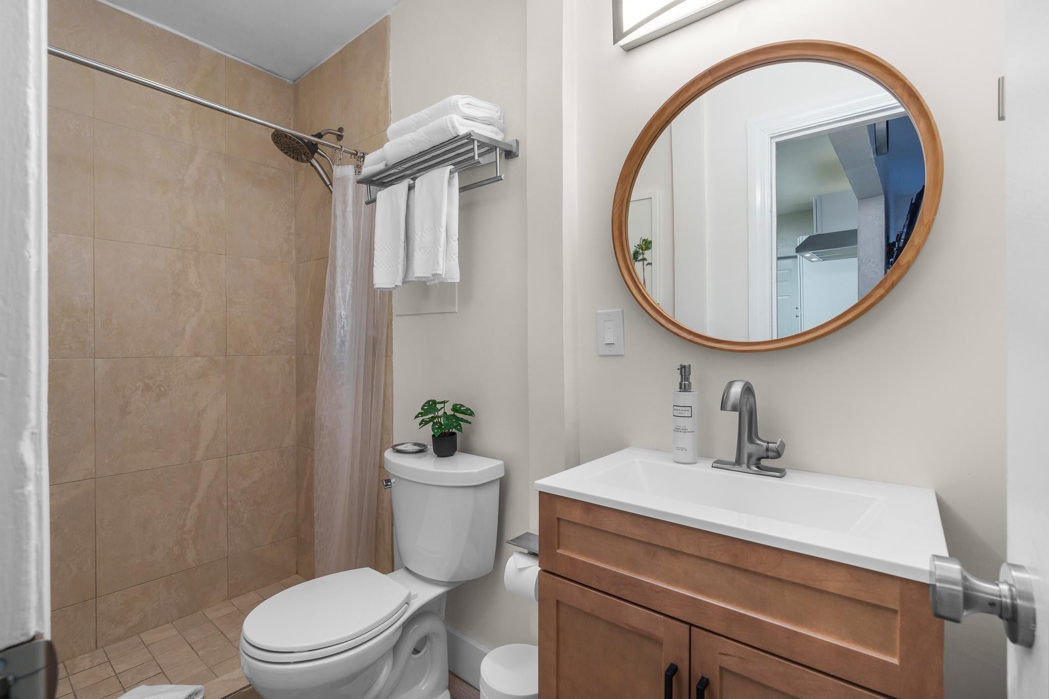 Fort Lauderdale, Florida, 33311, United States, 7 Bedrooms Bedrooms, ,7 BathroomsBathrooms,Residential,Active,2016302