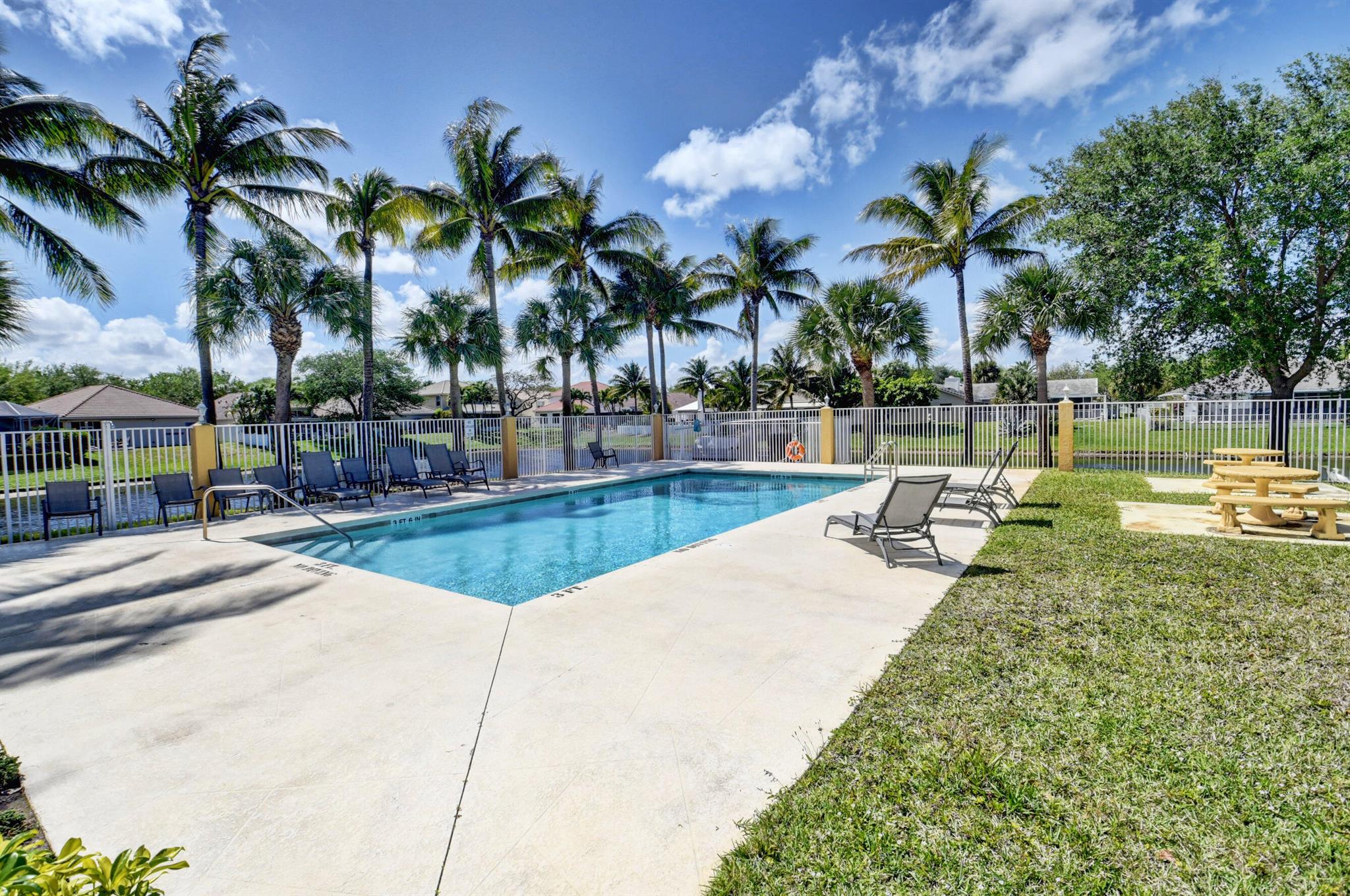 Delray Beach, Florida, 33444, United States, 3 Bedrooms Bedrooms, ,2 BathroomsBathrooms,Residential,Active,1973332