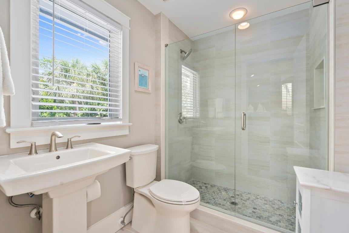 Stuart, Florida, 34996, United States, 4 Bedrooms Bedrooms, ,5 BathroomsBathrooms,Residential,Active,2007968