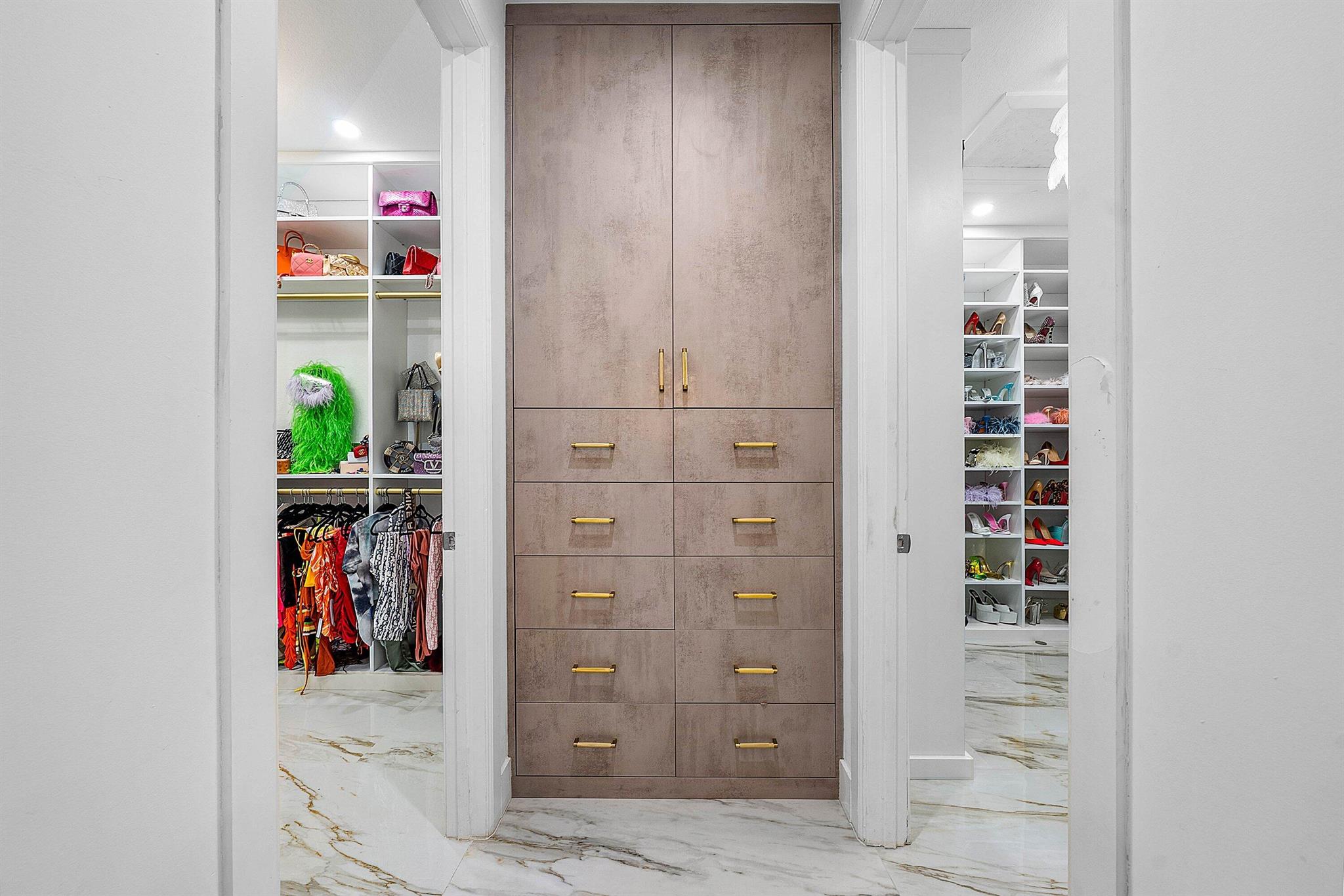 Parkland, Florida, 33076, United States, 4 Bedrooms Bedrooms, ,4 BathroomsBathrooms,Residential,Active,1961922