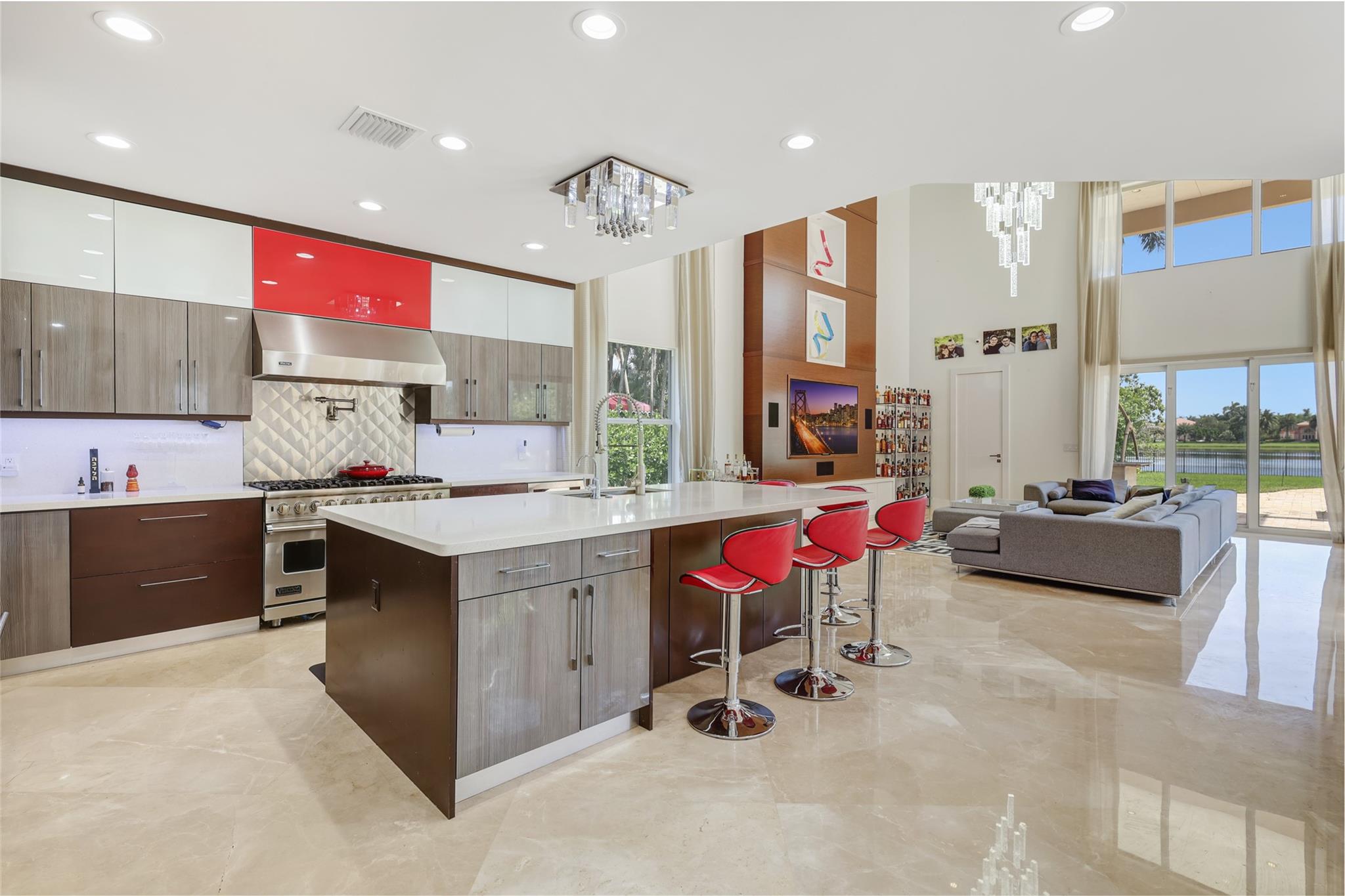 Davie, Florida, 33328, United States, 6 Bedrooms Bedrooms, ,7 BathroomsBathrooms,Residential,Active,1893231