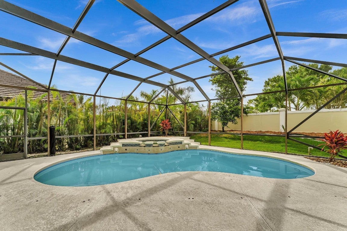 Stuart, Florida, 34997, United States, 5 Bedrooms Bedrooms, ,3 BathroomsBathrooms,Residential,Active,2008758