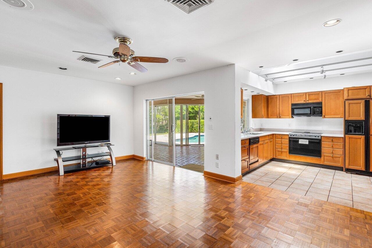 North Palm Beach, Florida, 33408, United States, 3 Bedrooms Bedrooms, ,3 BathroomsBathrooms,Residential,Active,1880318
