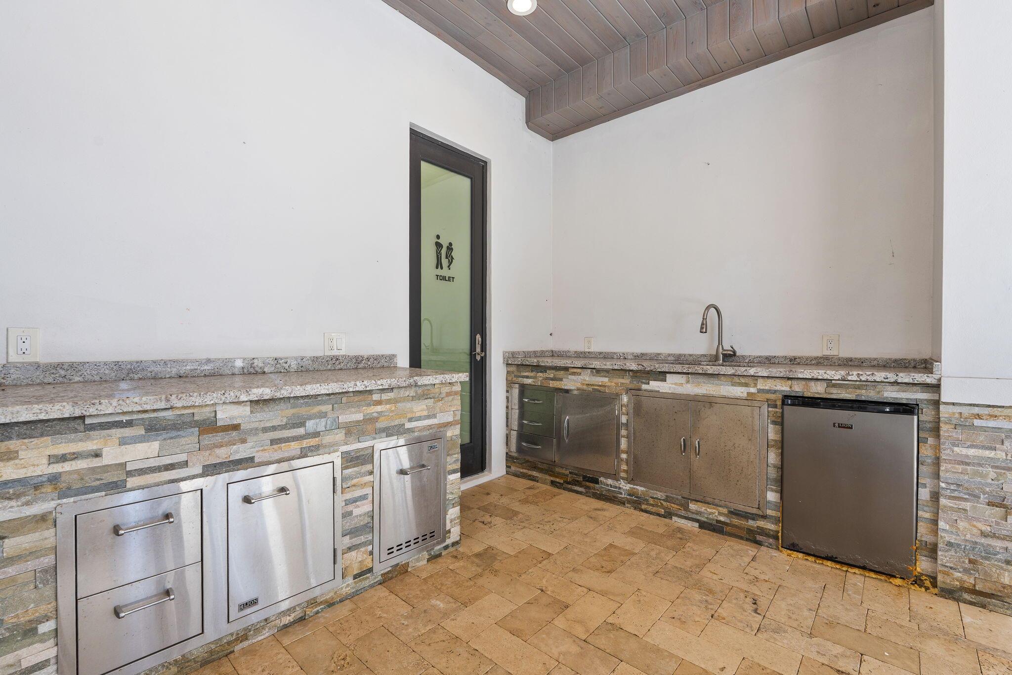 Boca Raton, Florida, 33432, United States, 5 Bedrooms Bedrooms, ,6 BathroomsBathrooms,Residential,Active,1971007