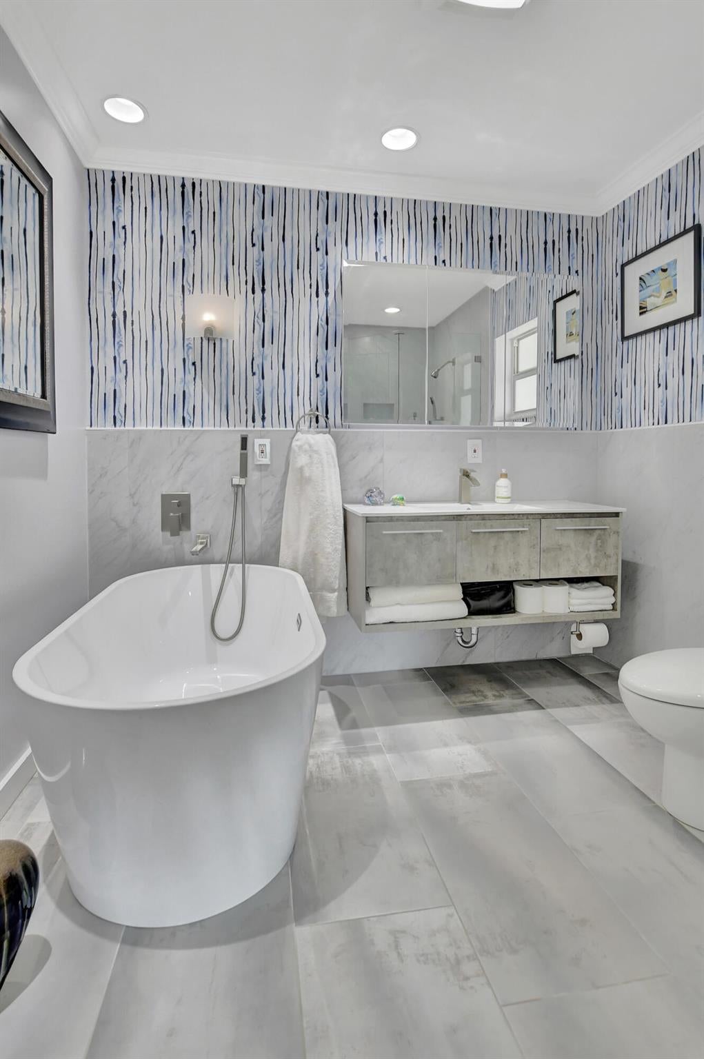 Boca Raton, Florida, 33487, United States, 4 Bedrooms Bedrooms, ,3 BathroomsBathrooms,Residential,Active,1946516