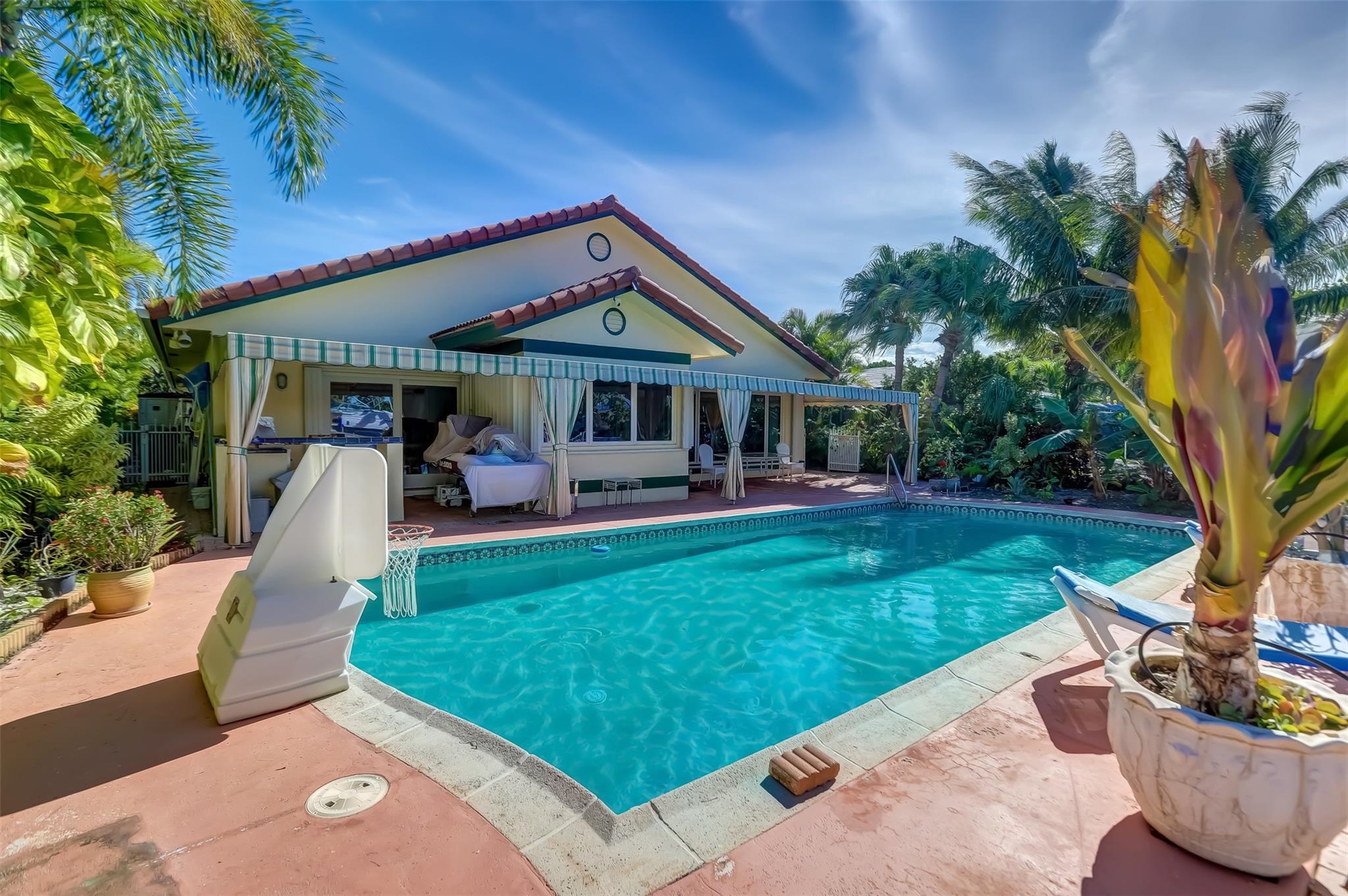 Pompano Beach, Florida, 33062, United States, ,4 BathroomsBathrooms,Residential,Active,1702029