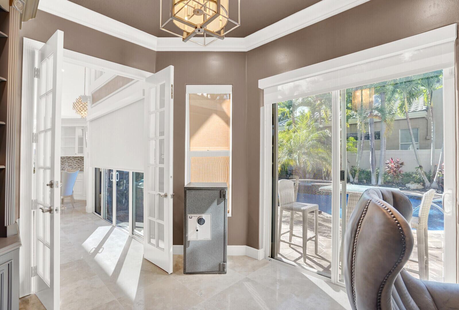 Delray Beach, Florida, 33446, United States, 5 Bedrooms Bedrooms, ,5 BathroomsBathrooms,Residential,Active,1996253