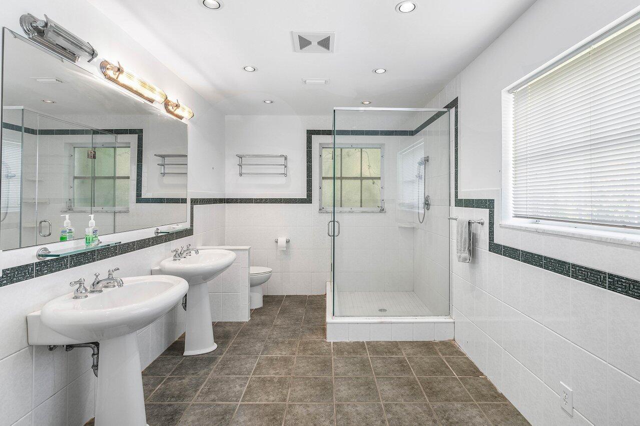 North Palm Beach, Florida, 33408, United States, 3 Bedrooms Bedrooms, ,3 BathroomsBathrooms,Residential,Active,1880318