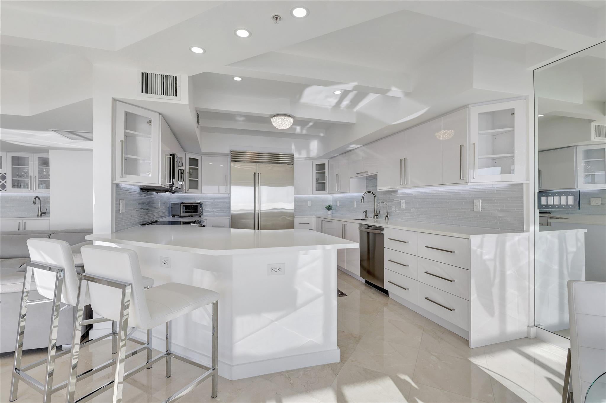 Deerfield Beach, Florida, 33441, United States, 2 Bedrooms Bedrooms, ,2 BathroomsBathrooms,Residential,Active,1973276