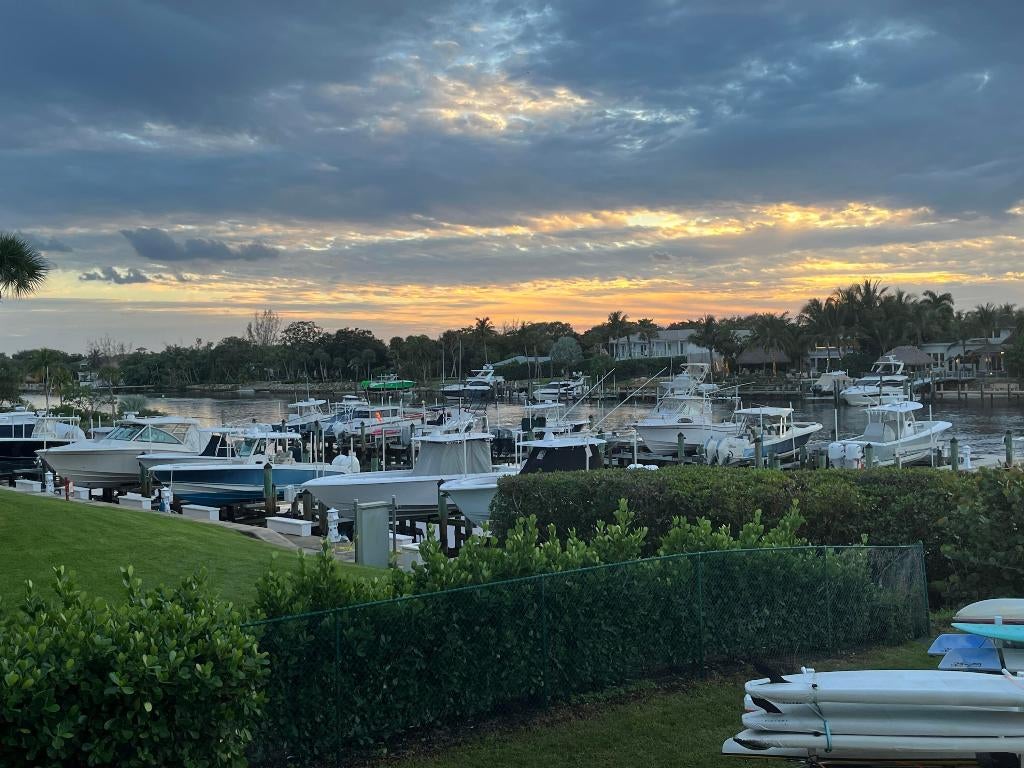 Juno Beach, Florida, 33408, United States, 3 Bedrooms Bedrooms, ,3 BathroomsBathrooms,Residential,Pending,2007984