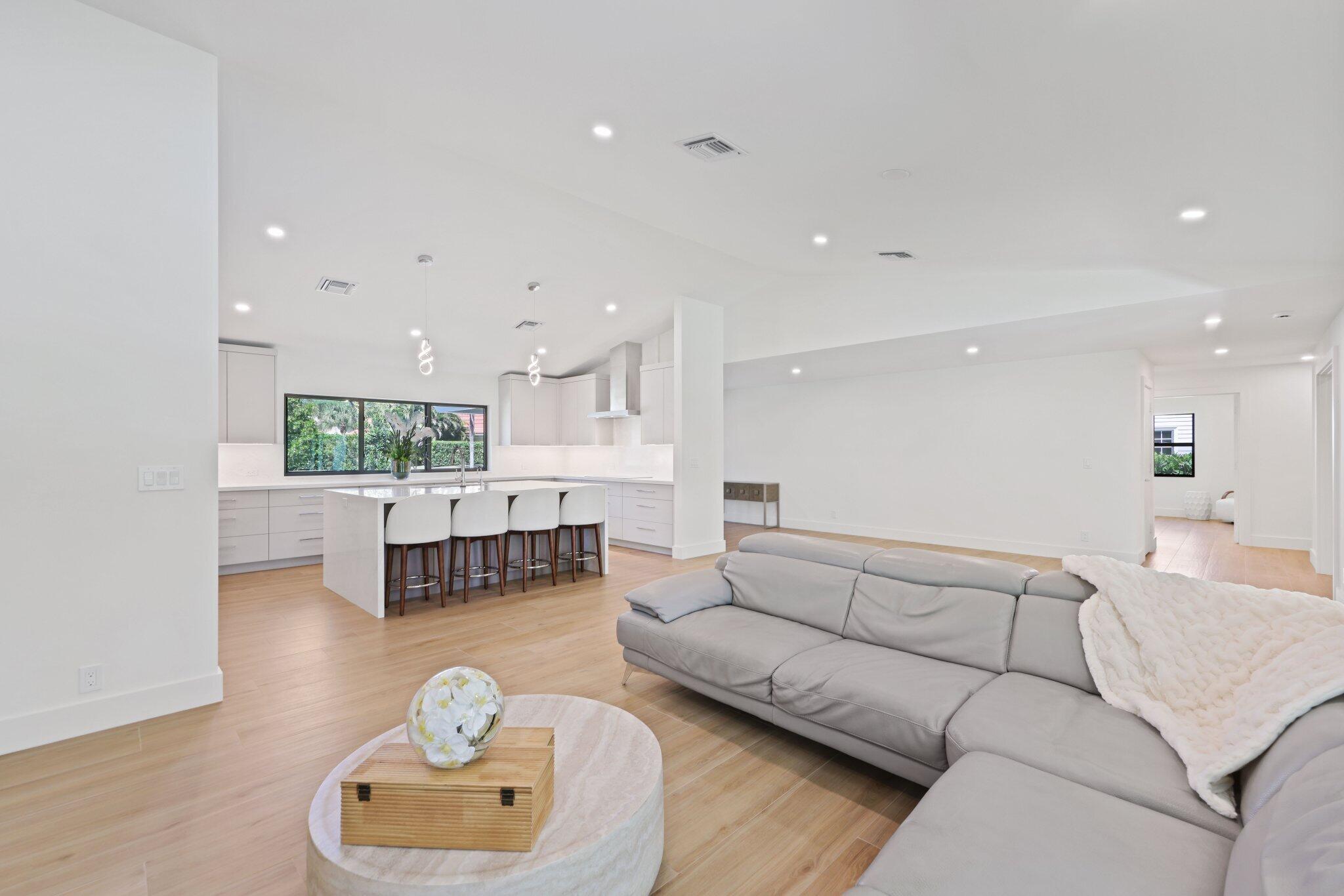 Boca Raton, Florida, 33431, United States, ,5 BathroomsBathrooms,Residential,Active,1769827