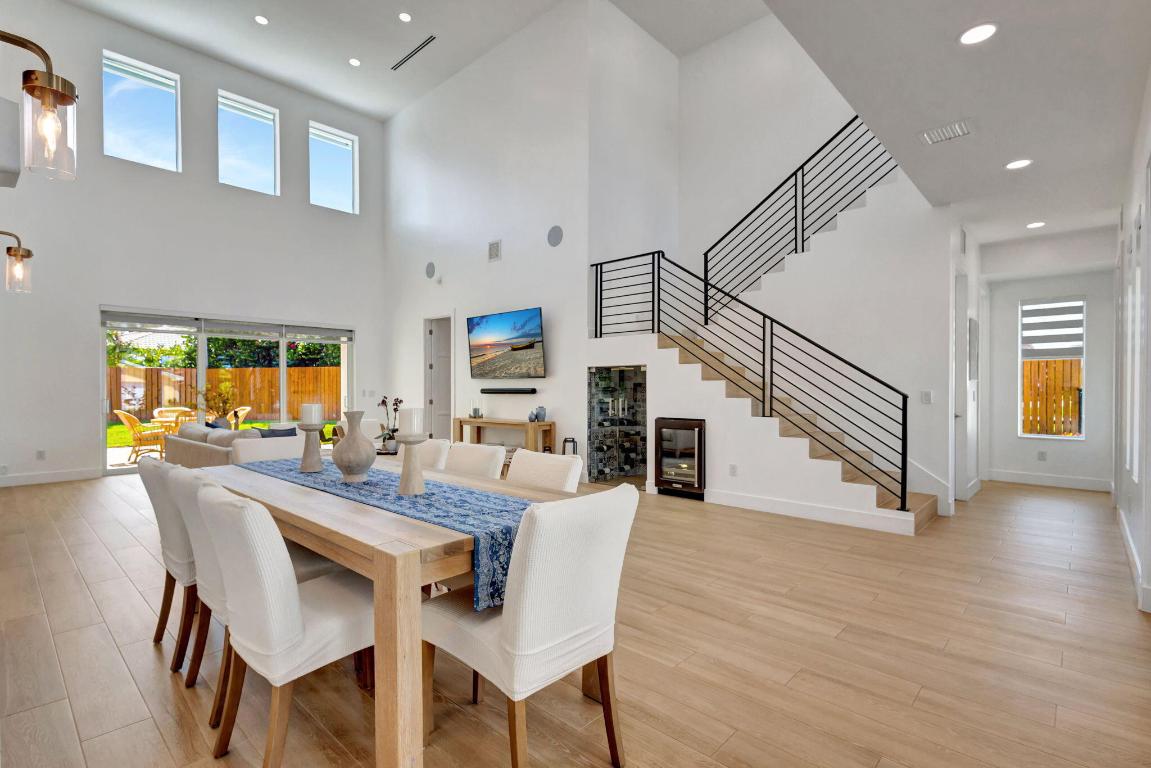 North Palm Beach, Florida, 33408, United States, 4 Bedrooms Bedrooms, ,5 BathroomsBathrooms,Residential,Active,2008316