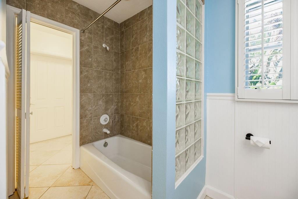 Lighthouse Point, Florida, 33064, United States, 4 Bedrooms Bedrooms, ,4 BathroomsBathrooms,Residential,Active,1701977